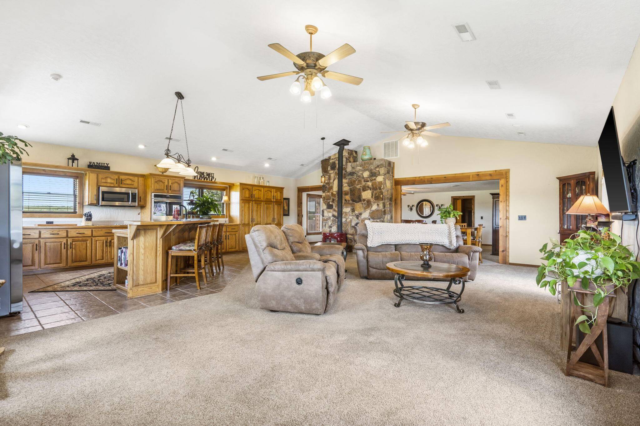 Phillipsburg, MO 65722,14410 Native Drive