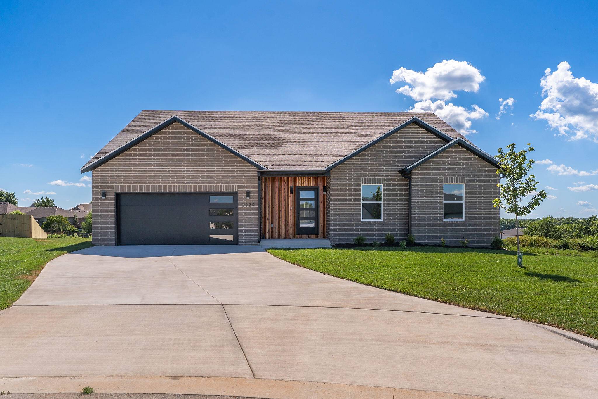 Ozark, MO 65721,2220 W Braxton Court