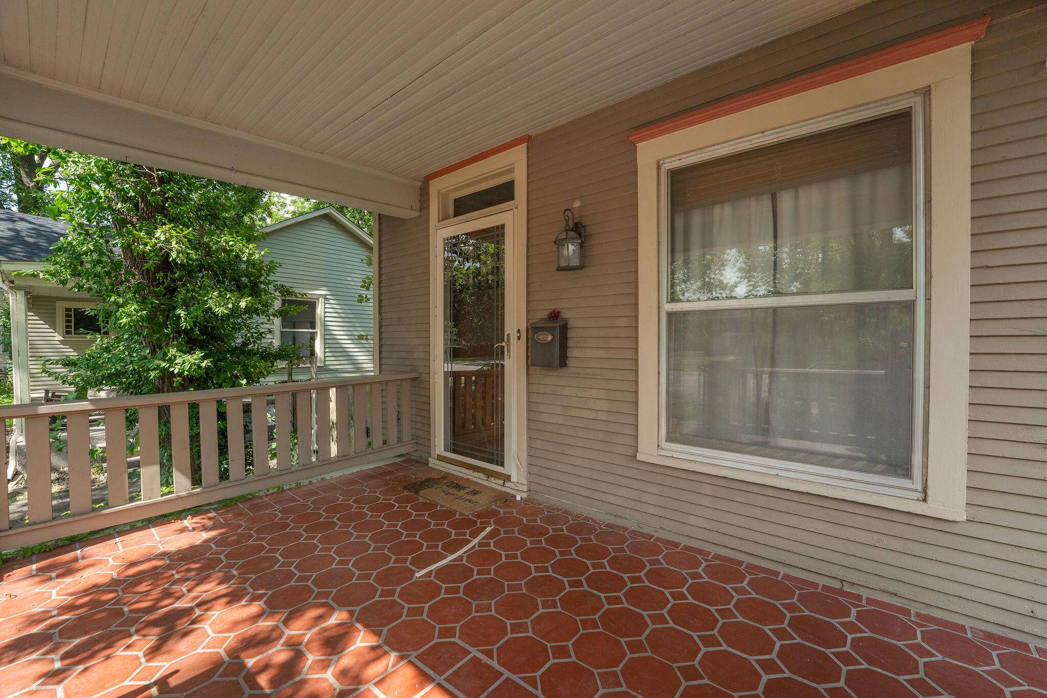 Springfield, MO 65802,1316 N Benton Avenue