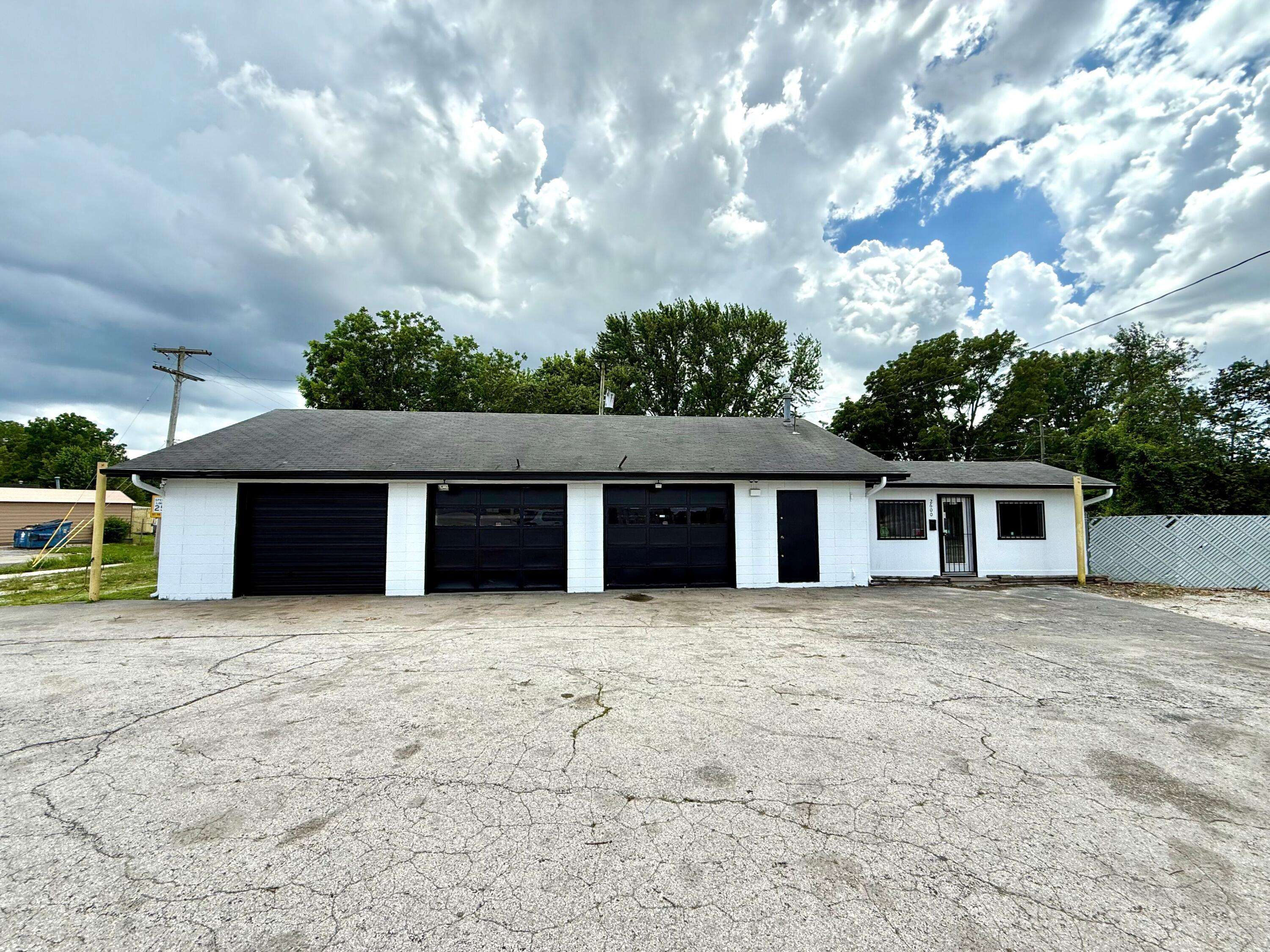 Springfield, MO 65802,2600 W College Road