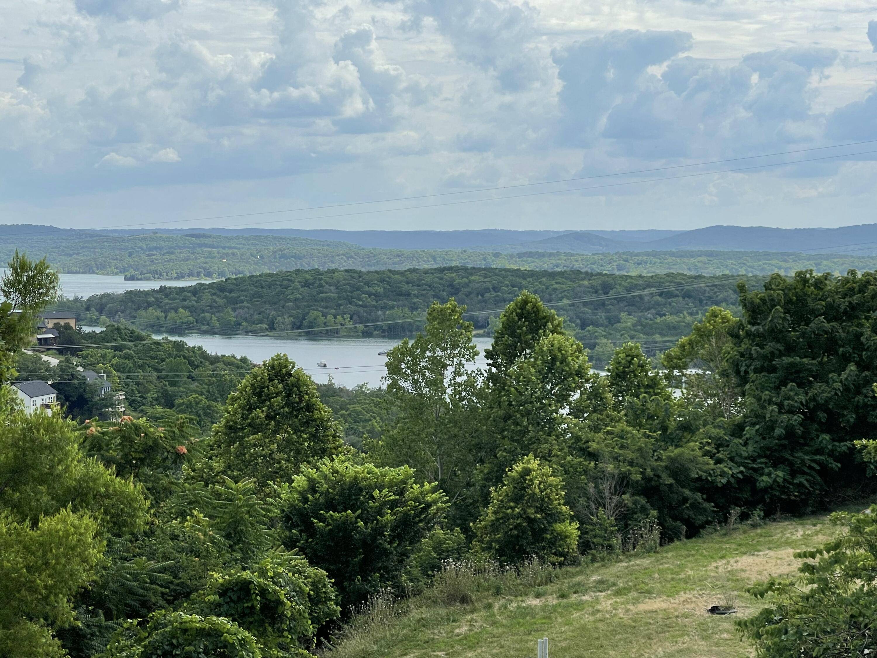 Branson, MO 65616,125 Splendor View Dr.