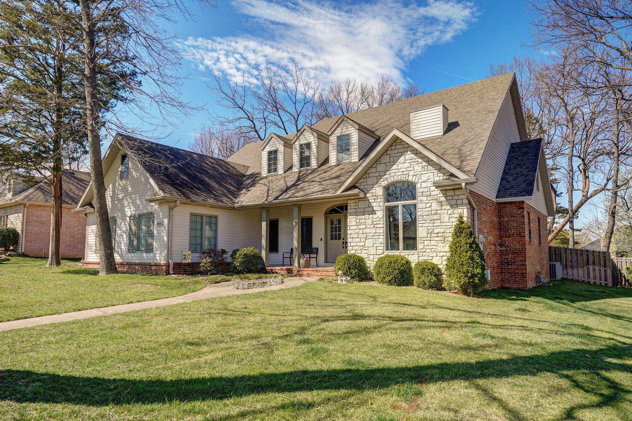 Springfield, MO 65809,3931 E Stanford Street