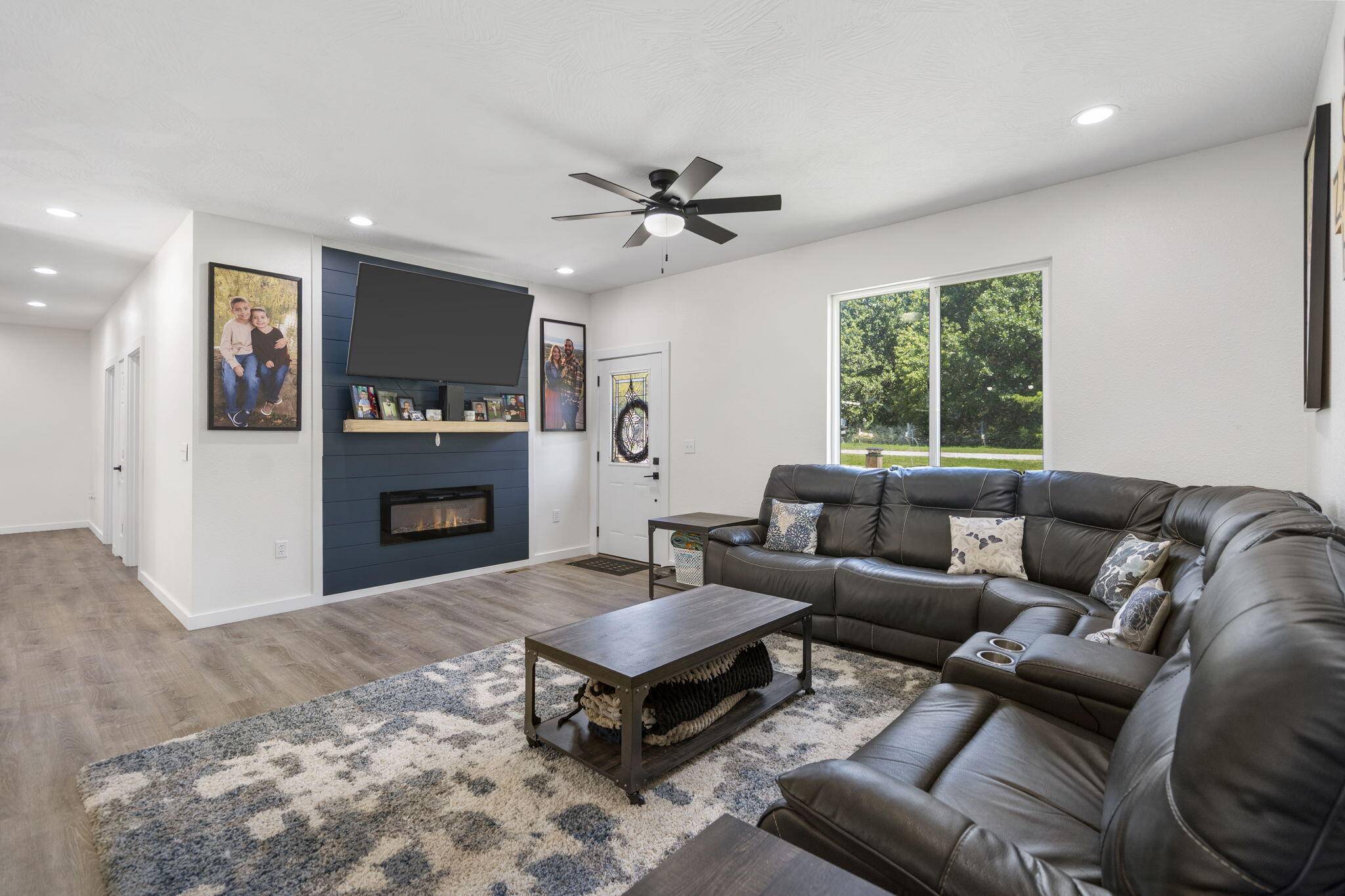 Lampe, MO 65681,98 Whitney Lane