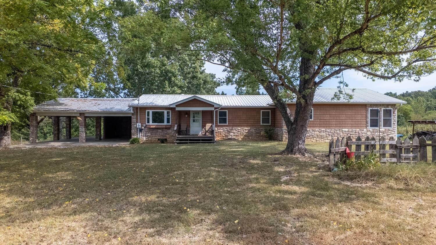Mammoth Spring, AR 72554,1676 Moonlight Road