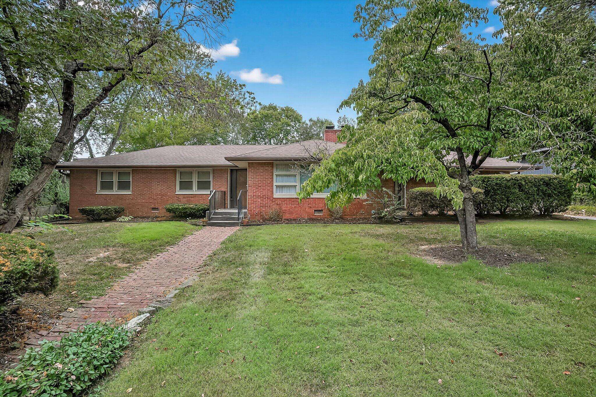 Springfield, MO 65804,2533 S Sheridan Avenue