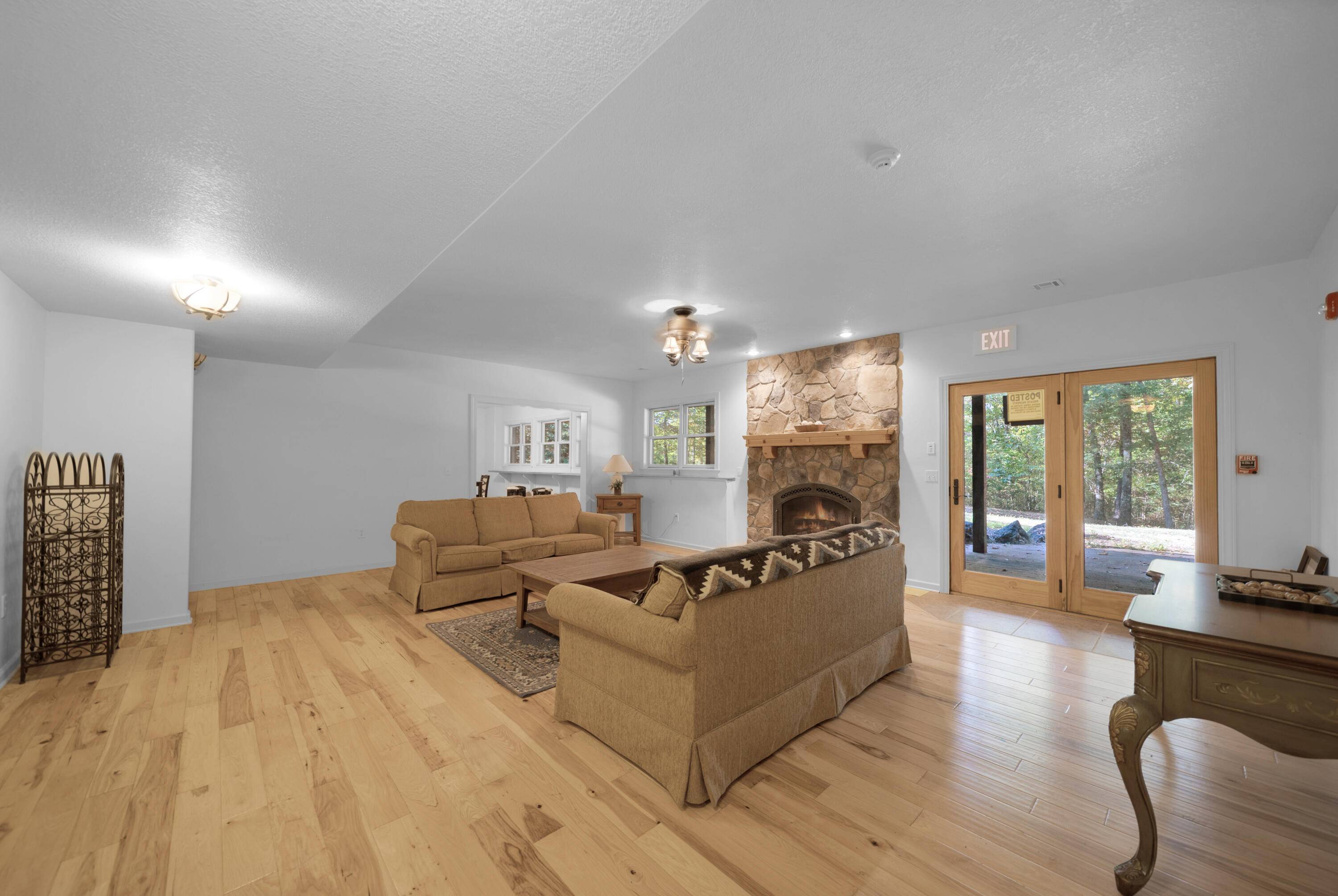 Eminence, MO 65466,15270 Cedar Stone Dr