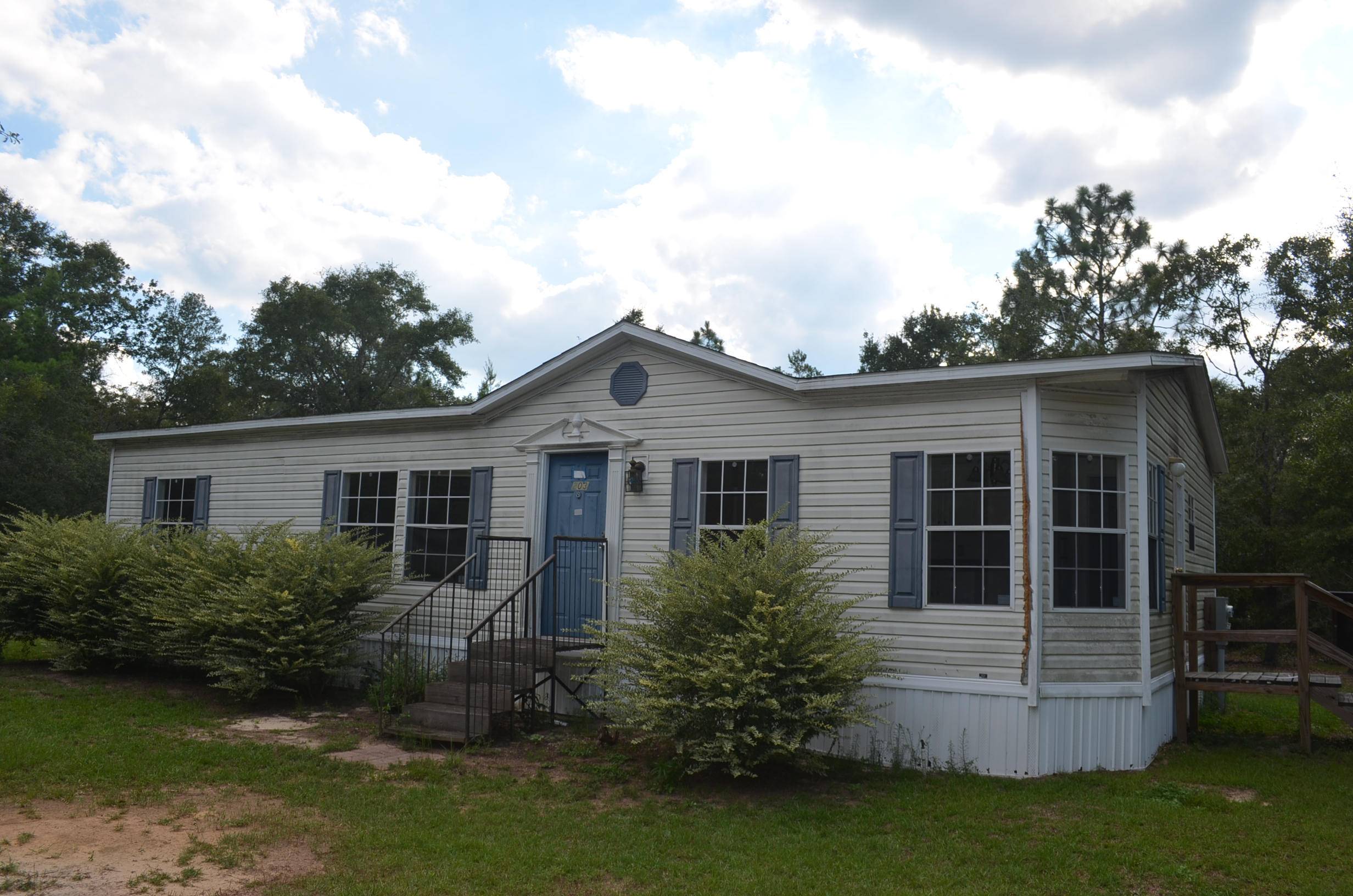 Defuniak Springs, FL 32433,203 W Picasso Circle