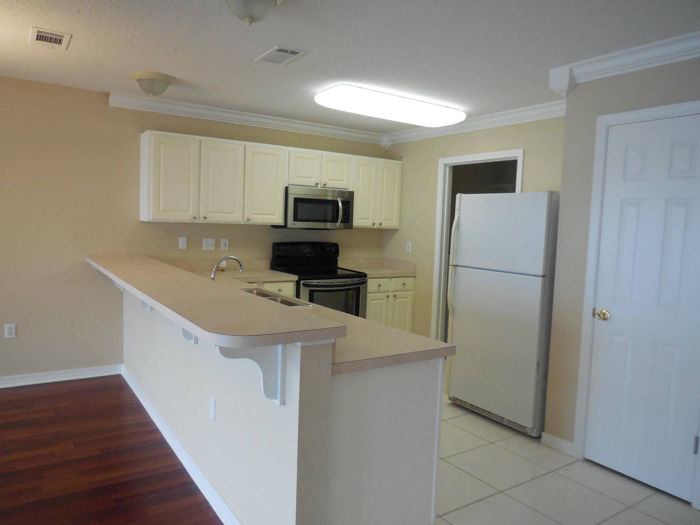 Mary Esther, FL 32569,1409 W Highway 98  #APT 203