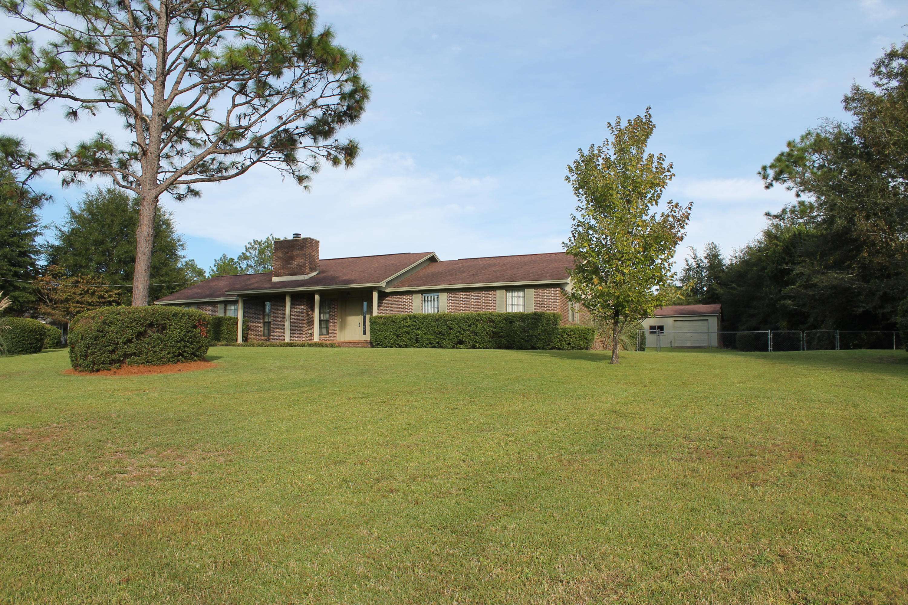 Crestview, FL 32536,505 RIDGE LAKE Road