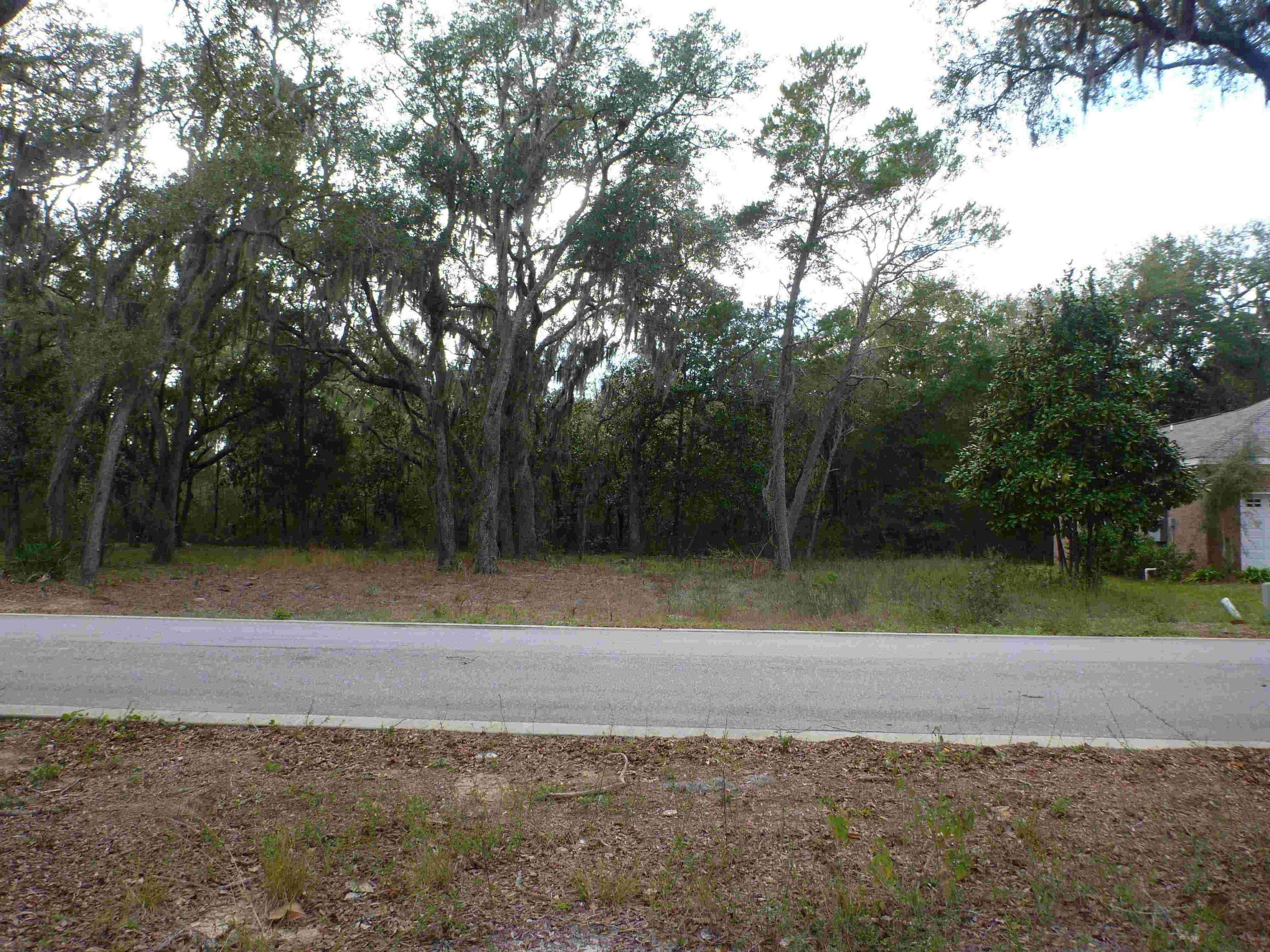 Mary Esther, FL 32569,7 PLANTATION OAKS