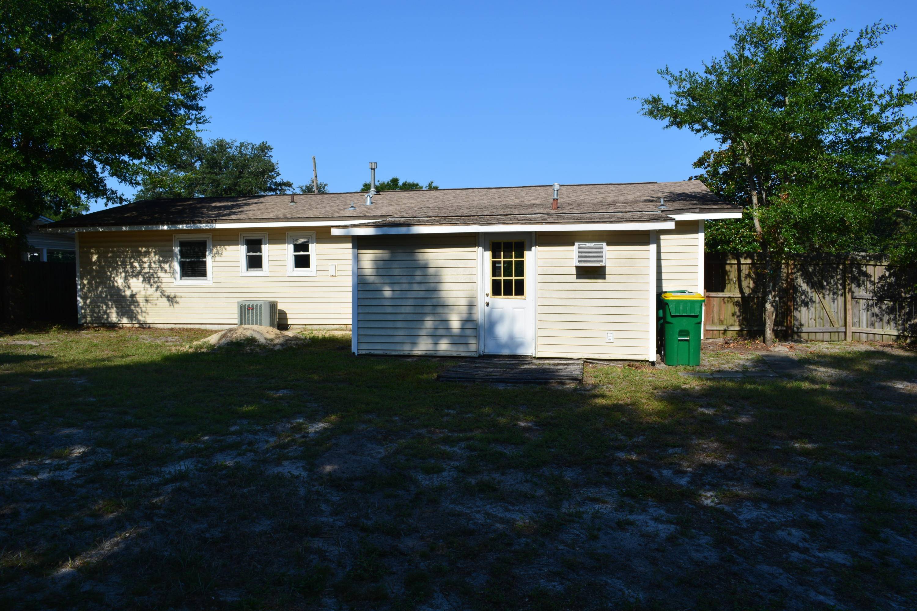 Mary Esther, FL 32569,131 PRYOR Drive