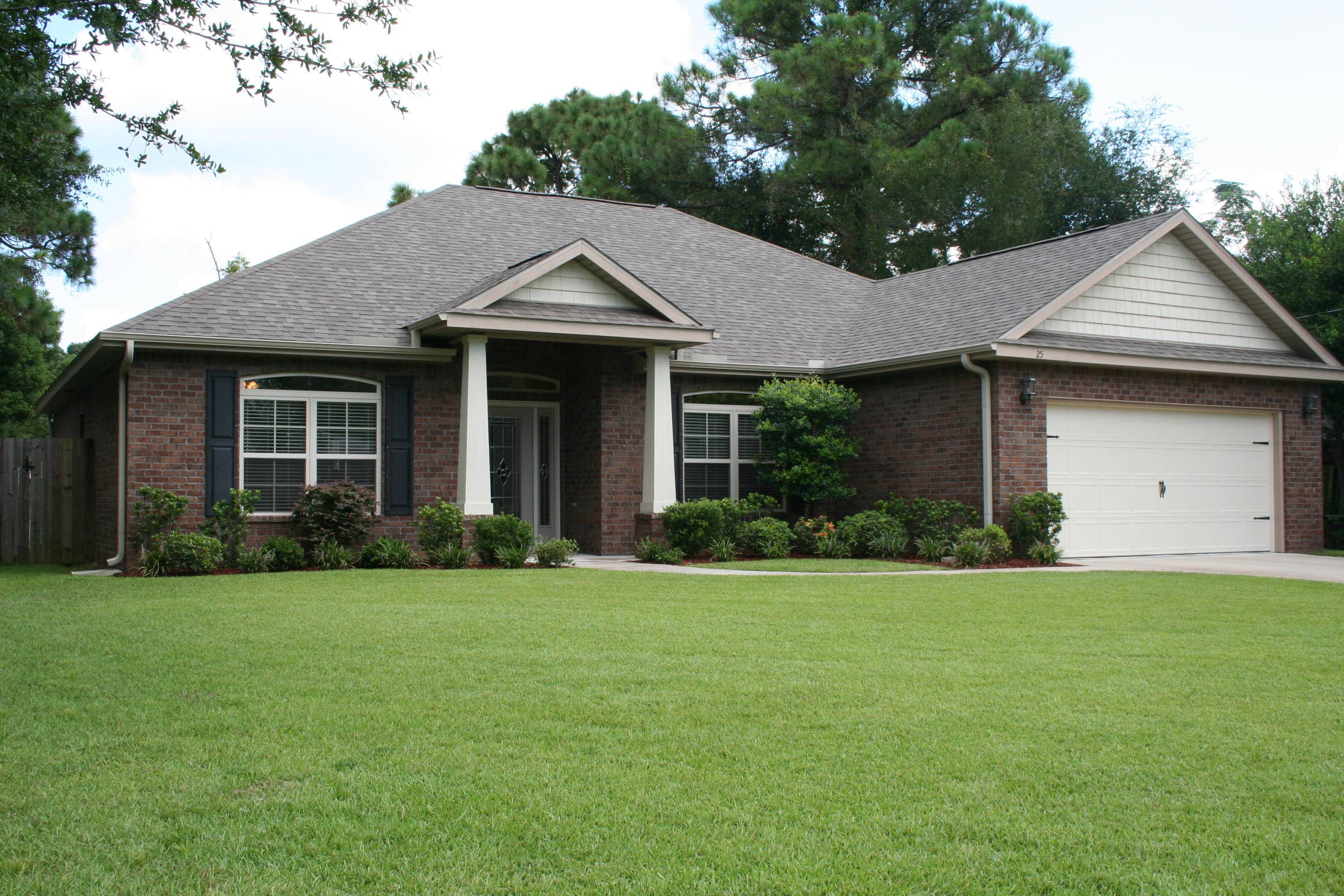 Fort Walton Beach, FL 32548,25 NW Maples Street