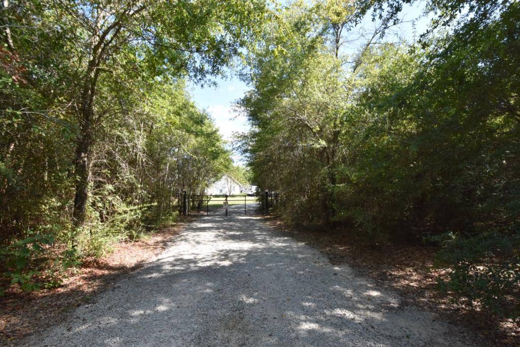 Holt, FL 32564,4720 Broderick Road