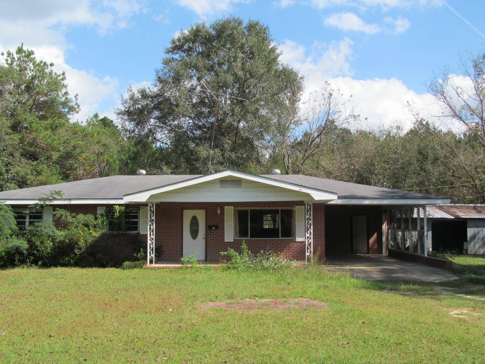 Westville, FL 32464,2187 hWY 179W