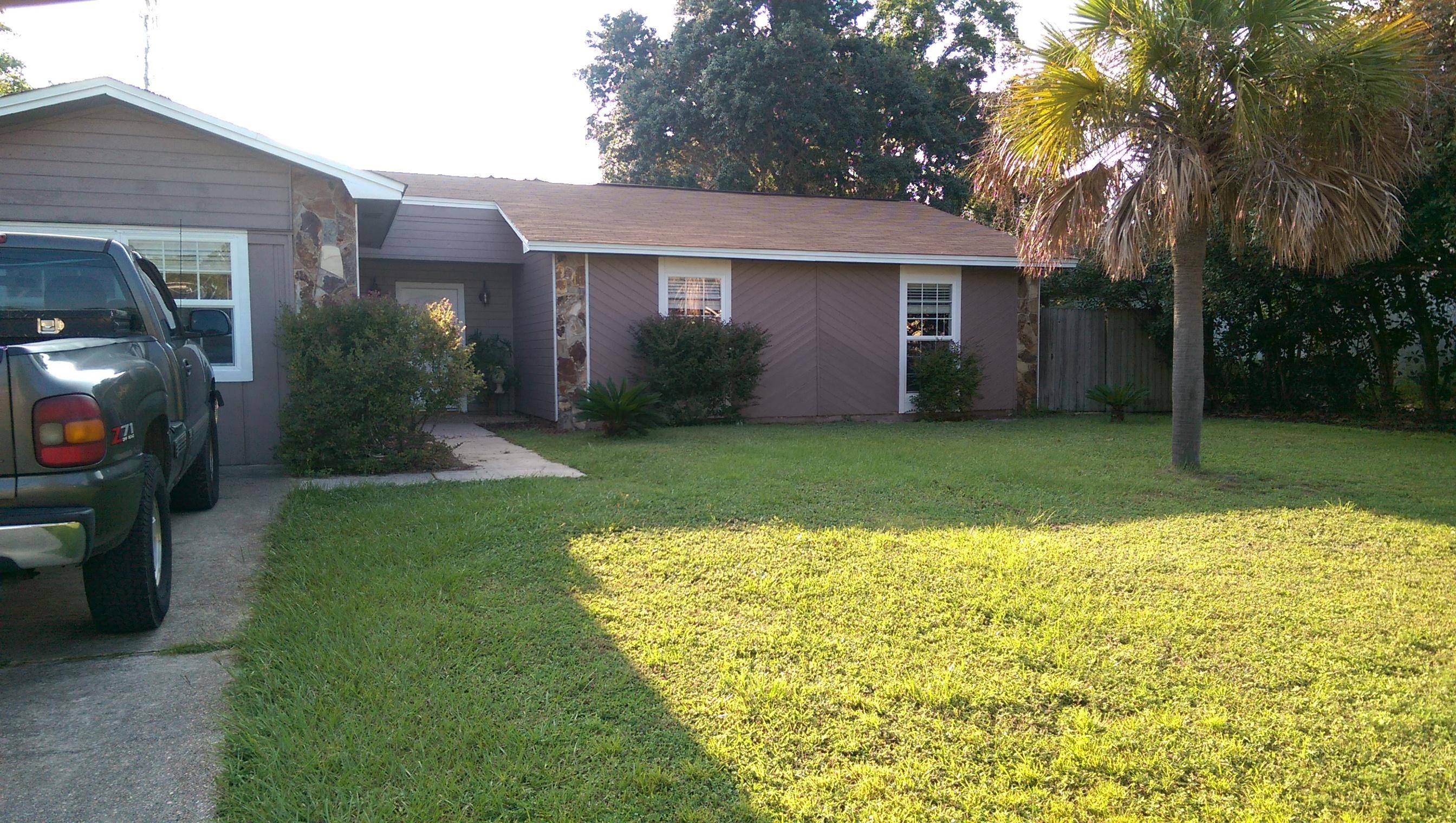 Mary Esther, FL 32569,21 Solar Street