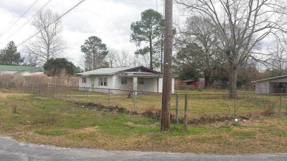 Laurel Hill, FL 32567,16 covington Street