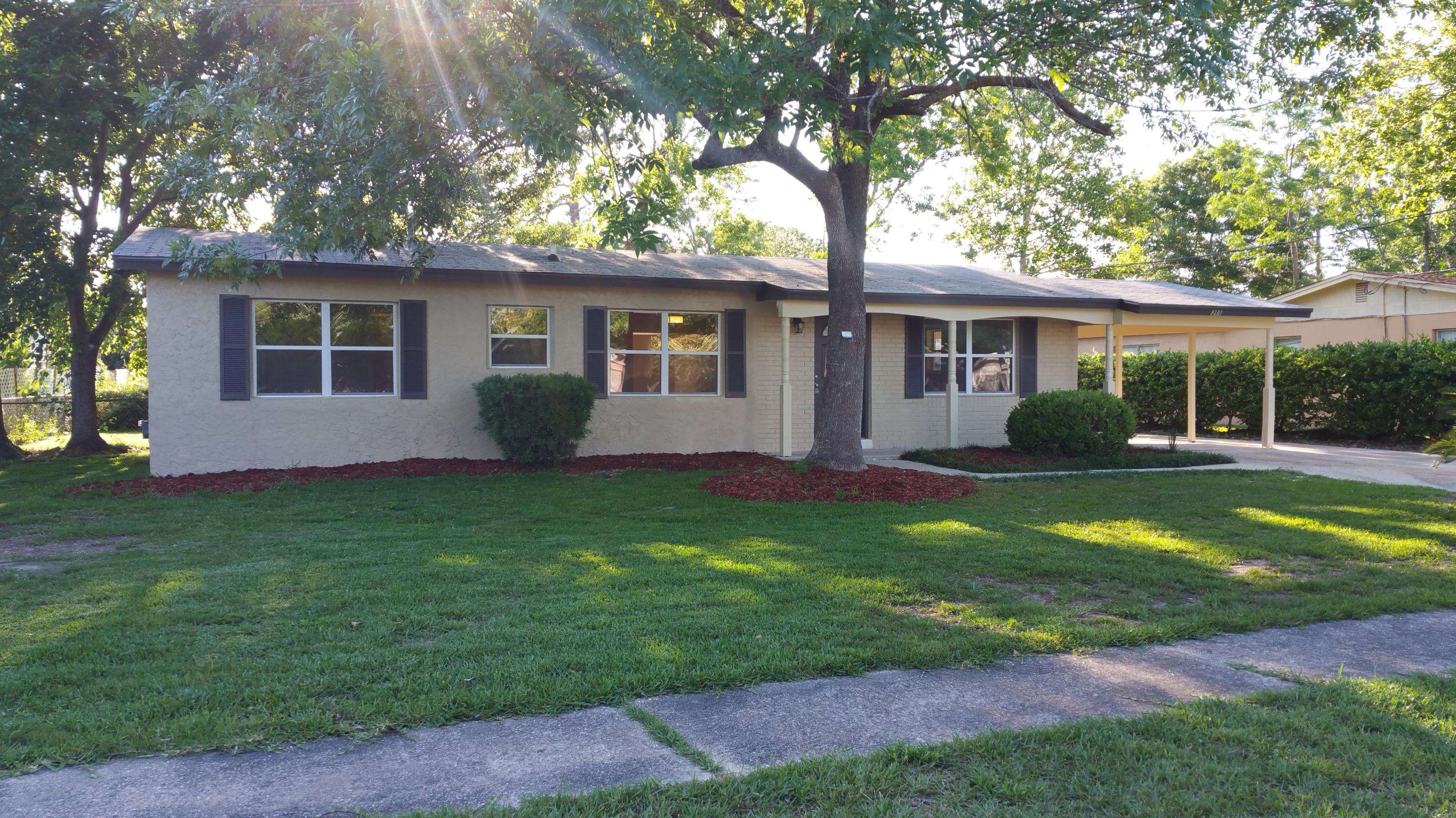 Mary Esther, FL 32569,211 Annabelle Drive