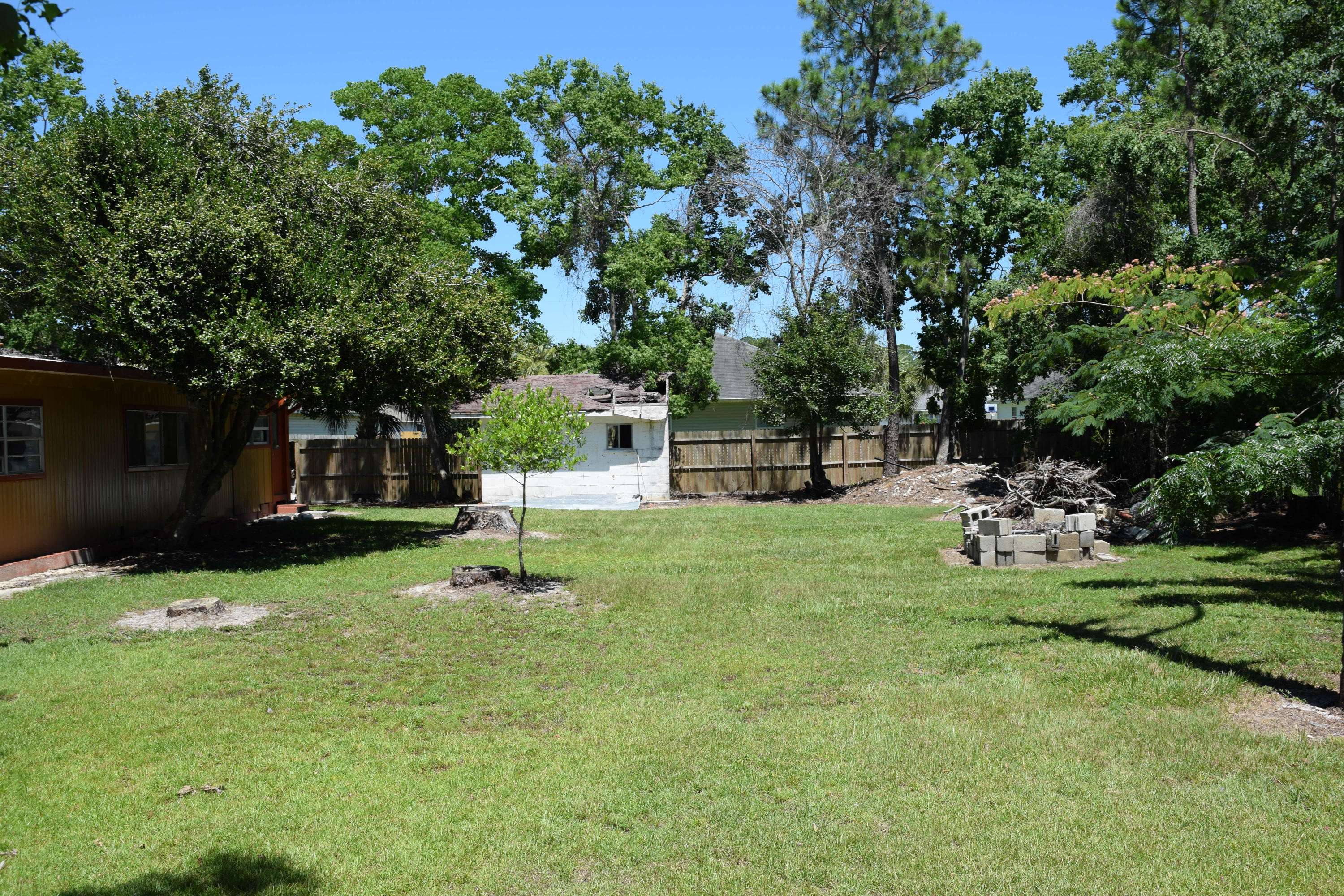 Mary Esther, FL 32569,35 Snook Road