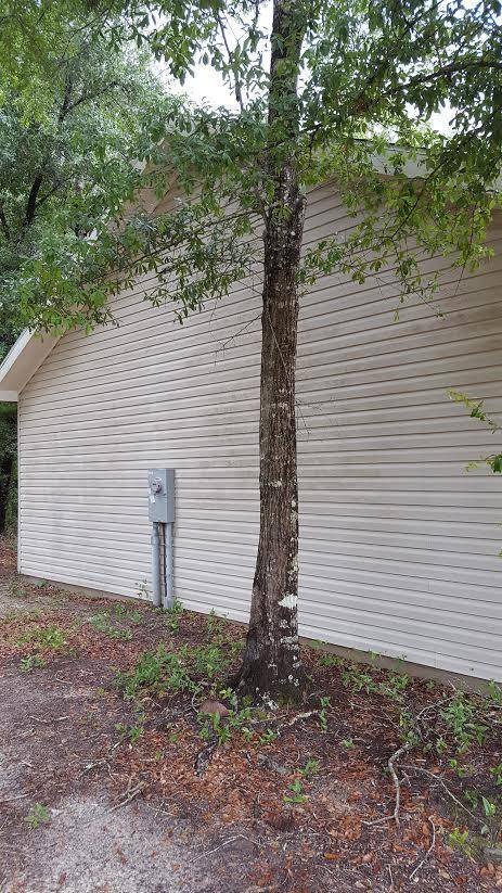 Defuniak Springs, FL 32433,127 W Orange Blossom Avenue