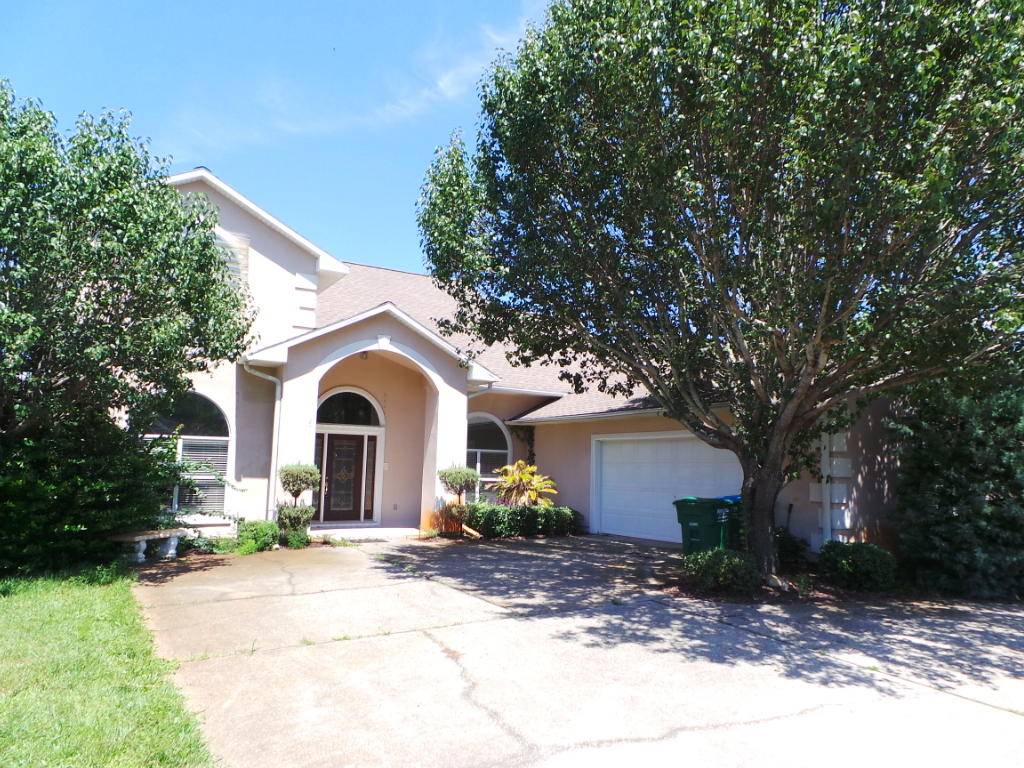 Gulf Breeze, FL 32563,1277 greenview Lane