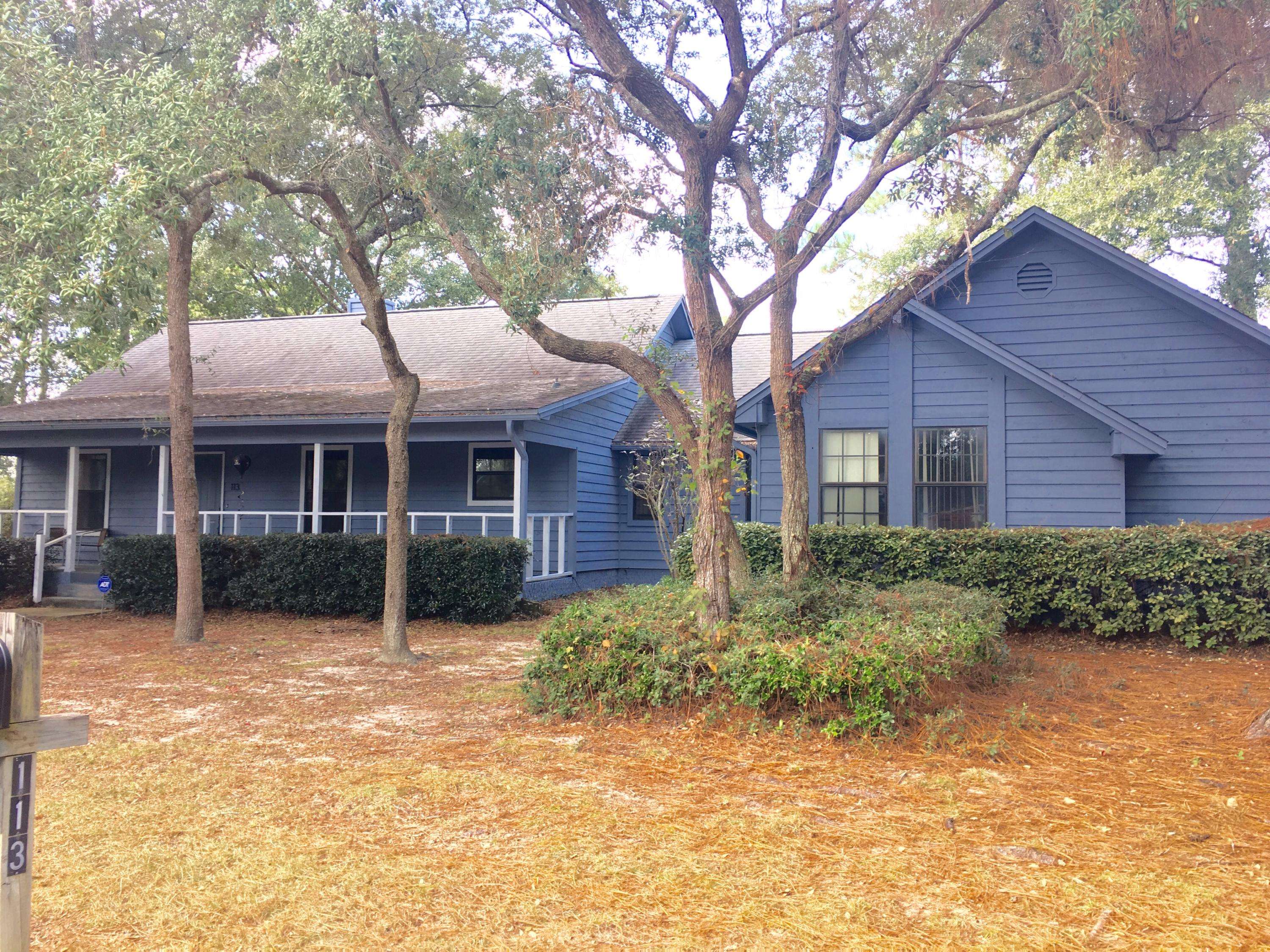 Crestview, FL 32539,113 Live Oak Court