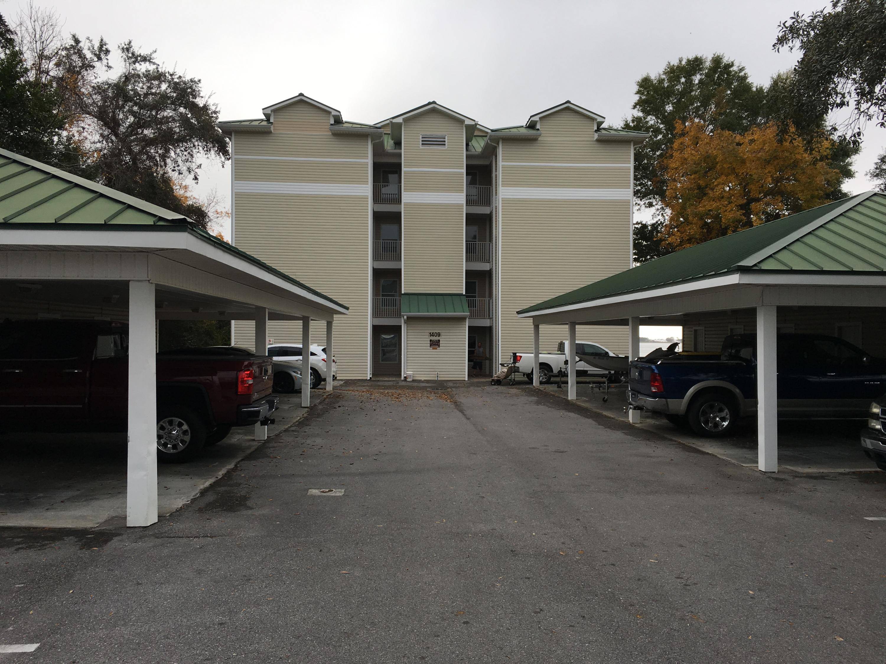 Mary Esther, FL 32569,1409 W Highway 98  #UNIT 202