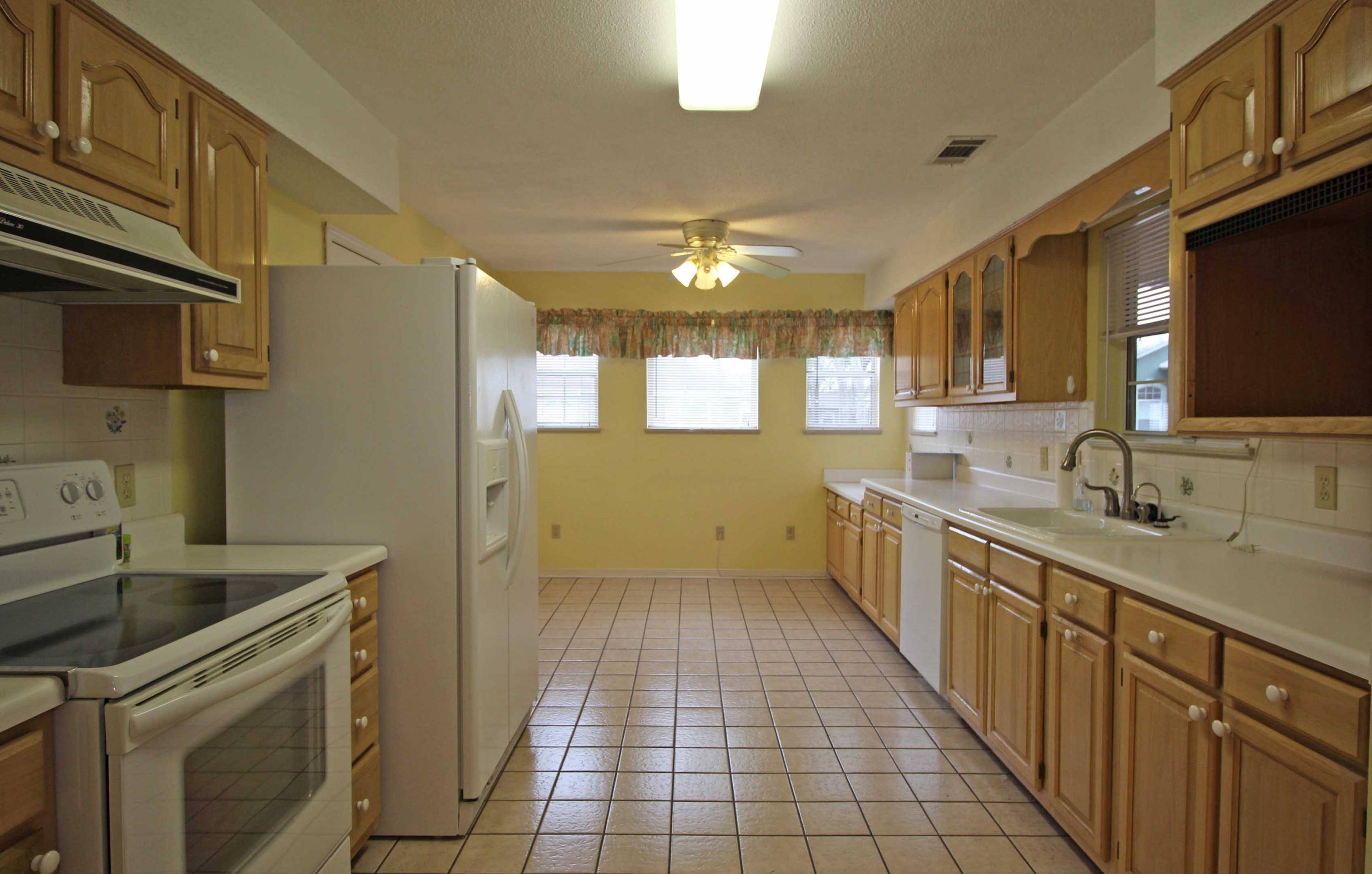 Fort Walton Beach, FL 32547,962 Holbrook Circle