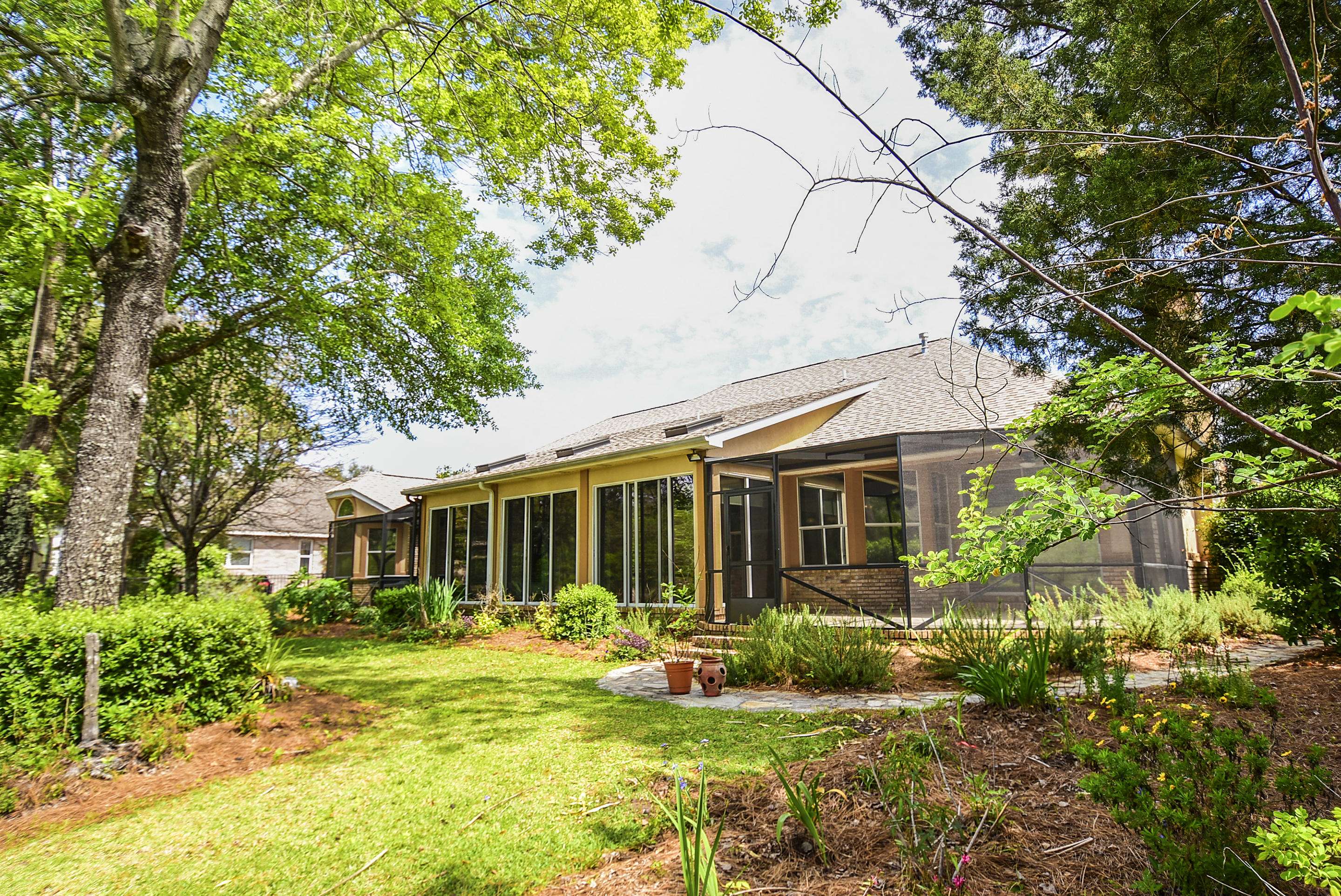 Valparaiso, FL 32580,385 Jasmine Avenue