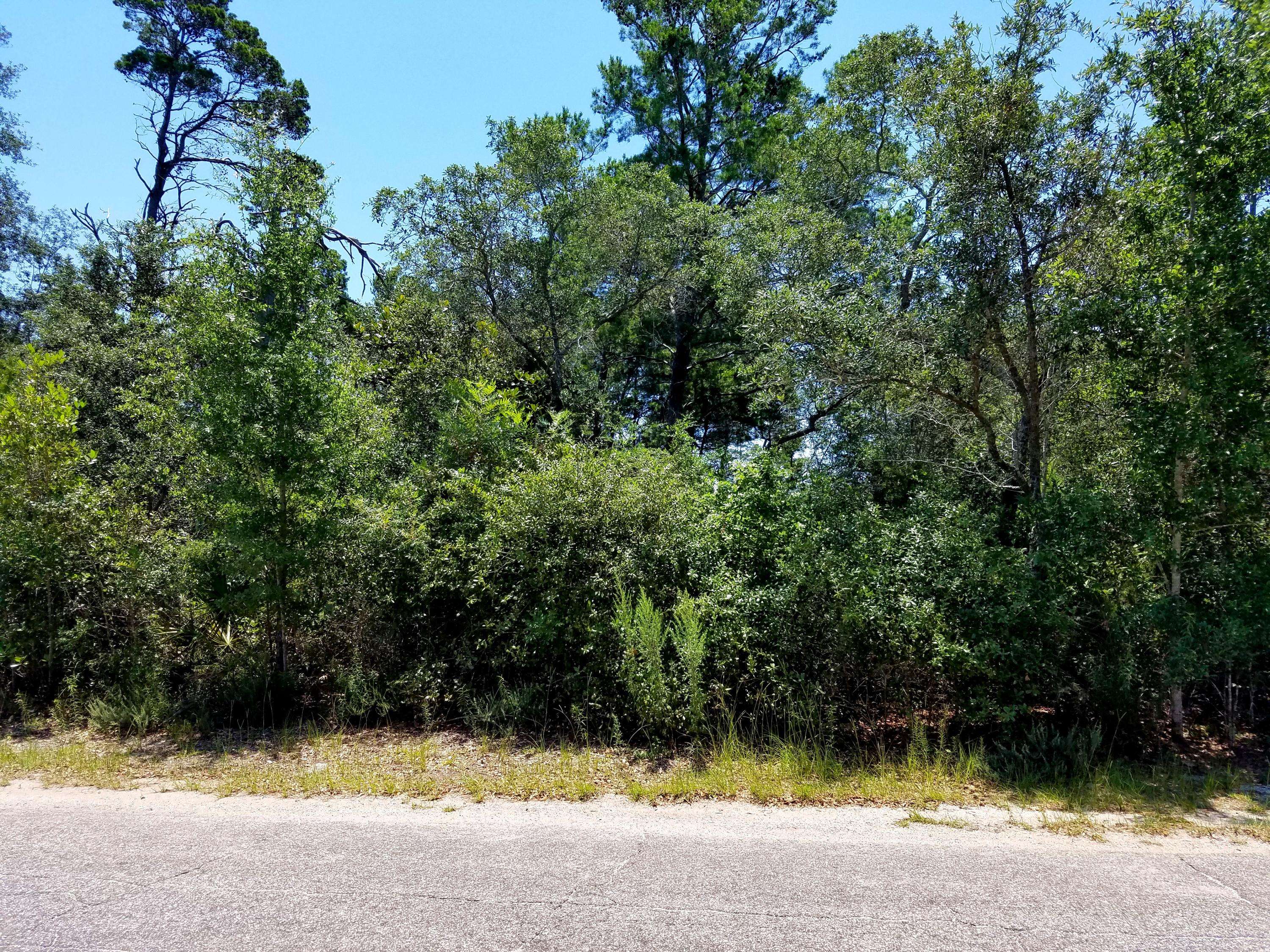 Gulf Breeze, FL 32563,0 East Lot Hickory Shores Blvd