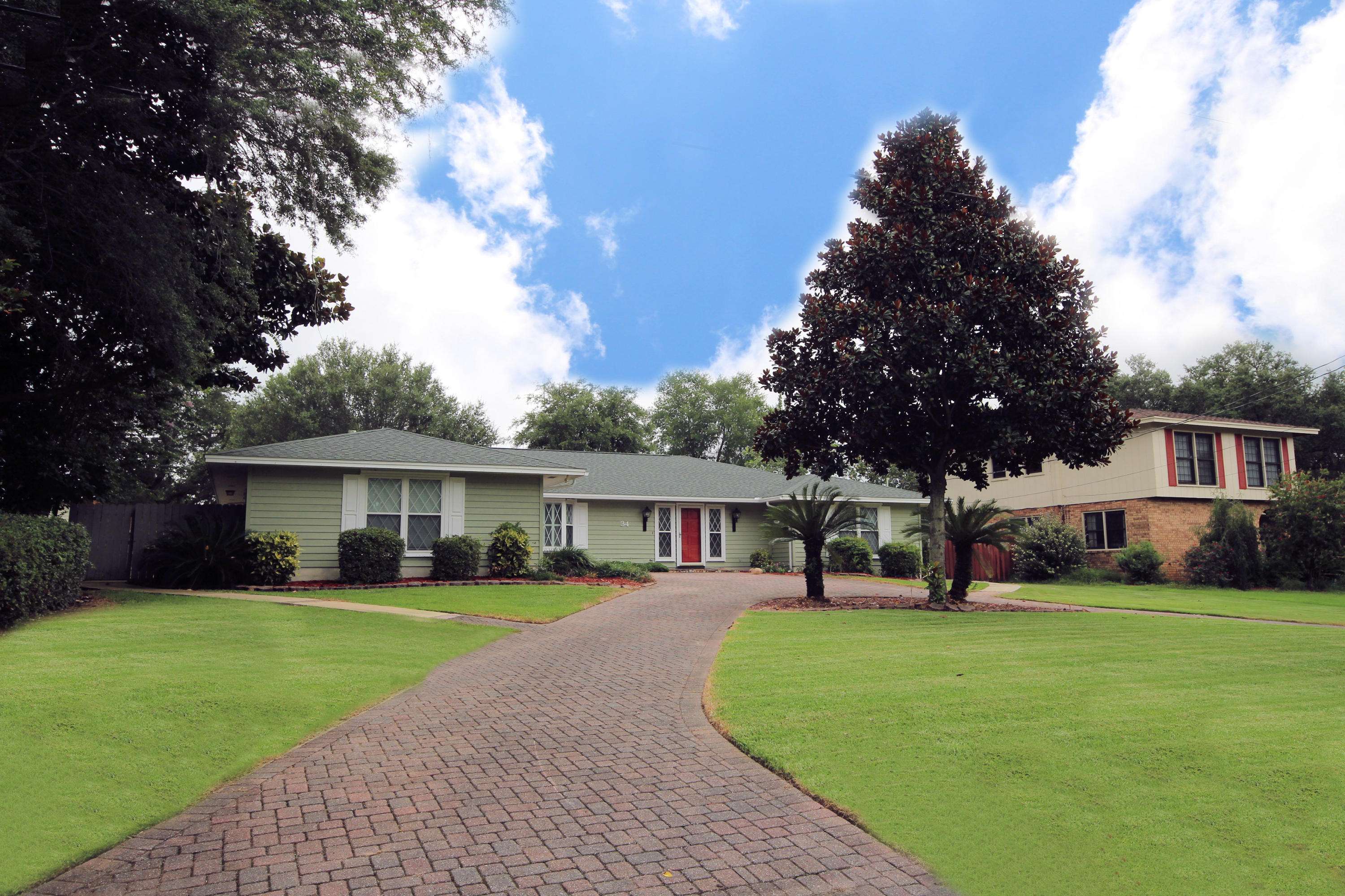 Shalimar, FL 32579,34 Country Club Road