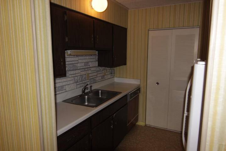 Mary Esther, FL 32569,209 W Miracle Strip Parkway  #UNIT B303