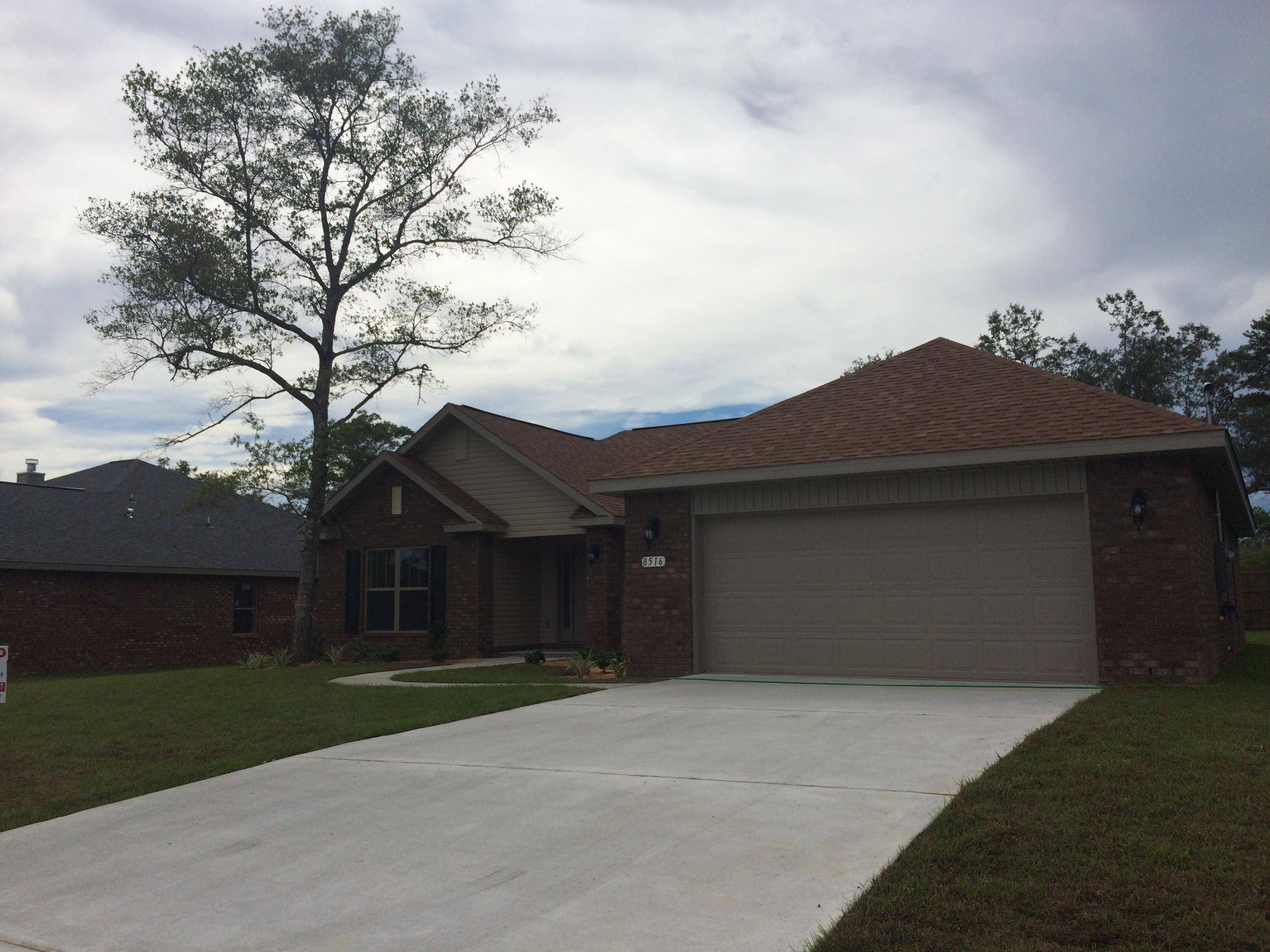 Navarre, FL 32566,8516 Holley Hills Circle