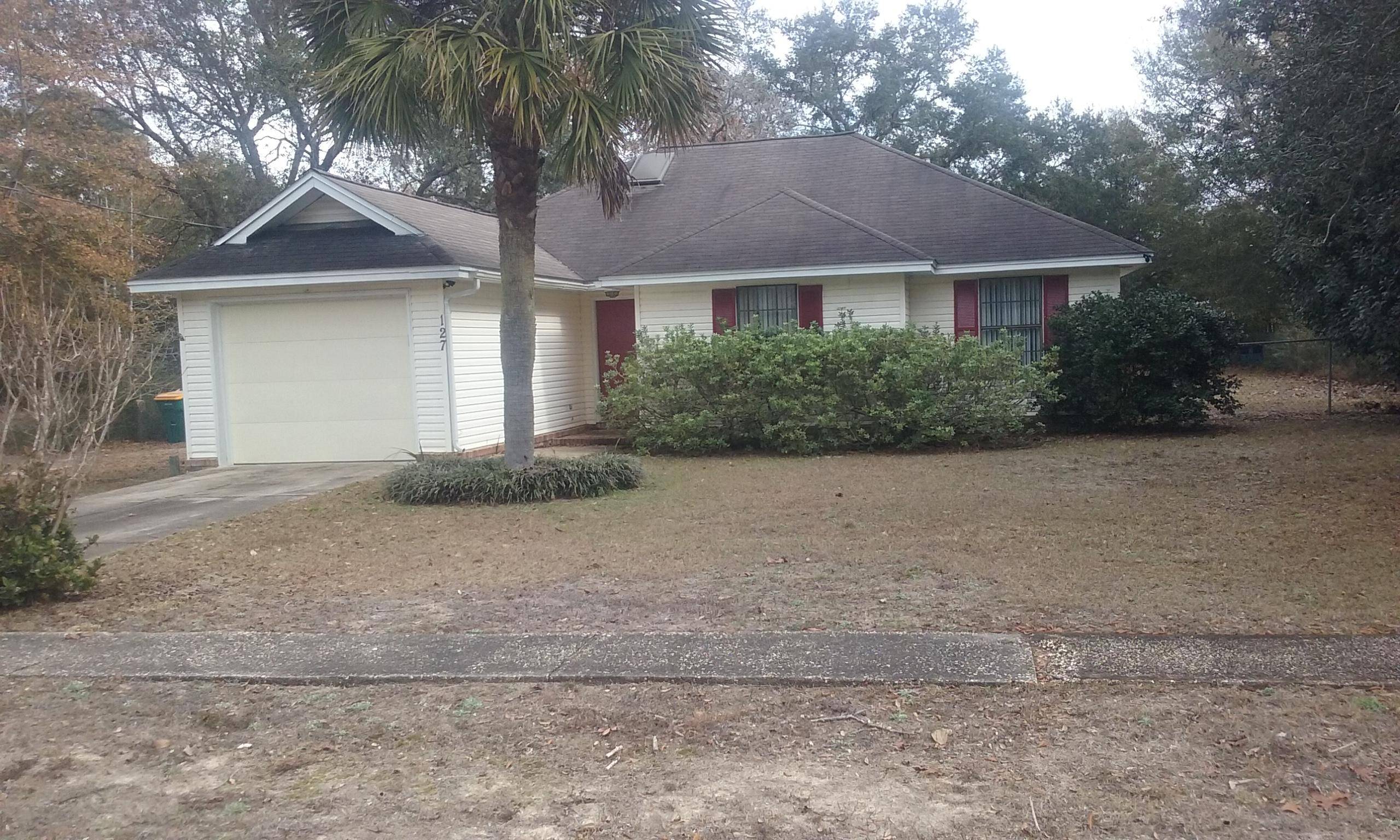 Crestview, FL 32539,127 E Walker Circle