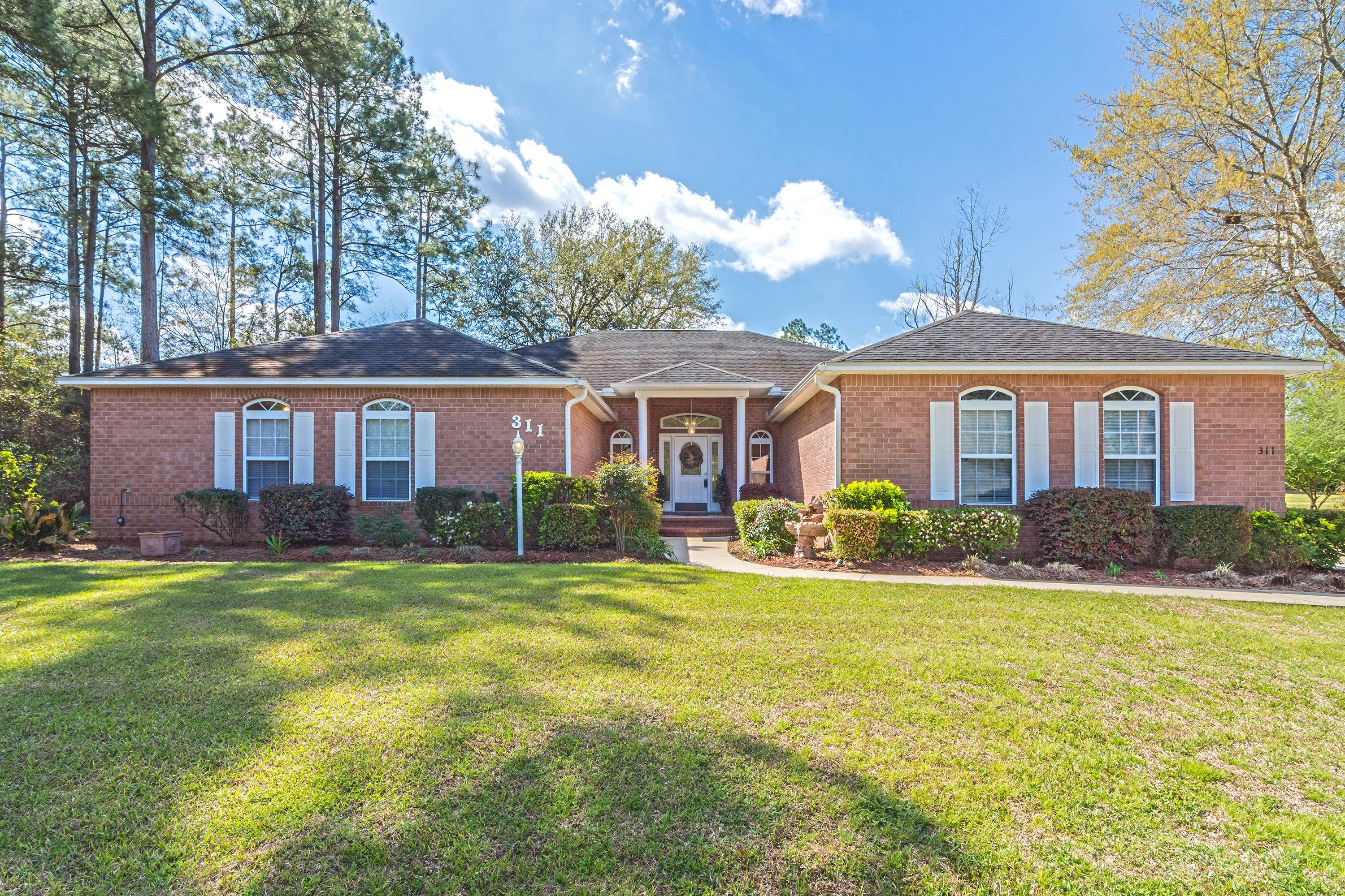 Crestview, FL 32536,311 Country Club Drive