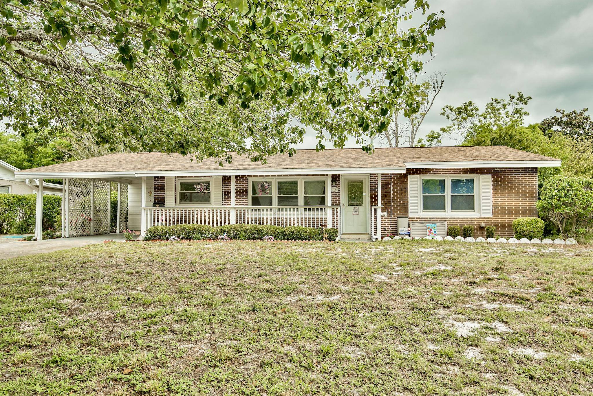 Mary Esther, FL 32569,27 Overstreet Drive