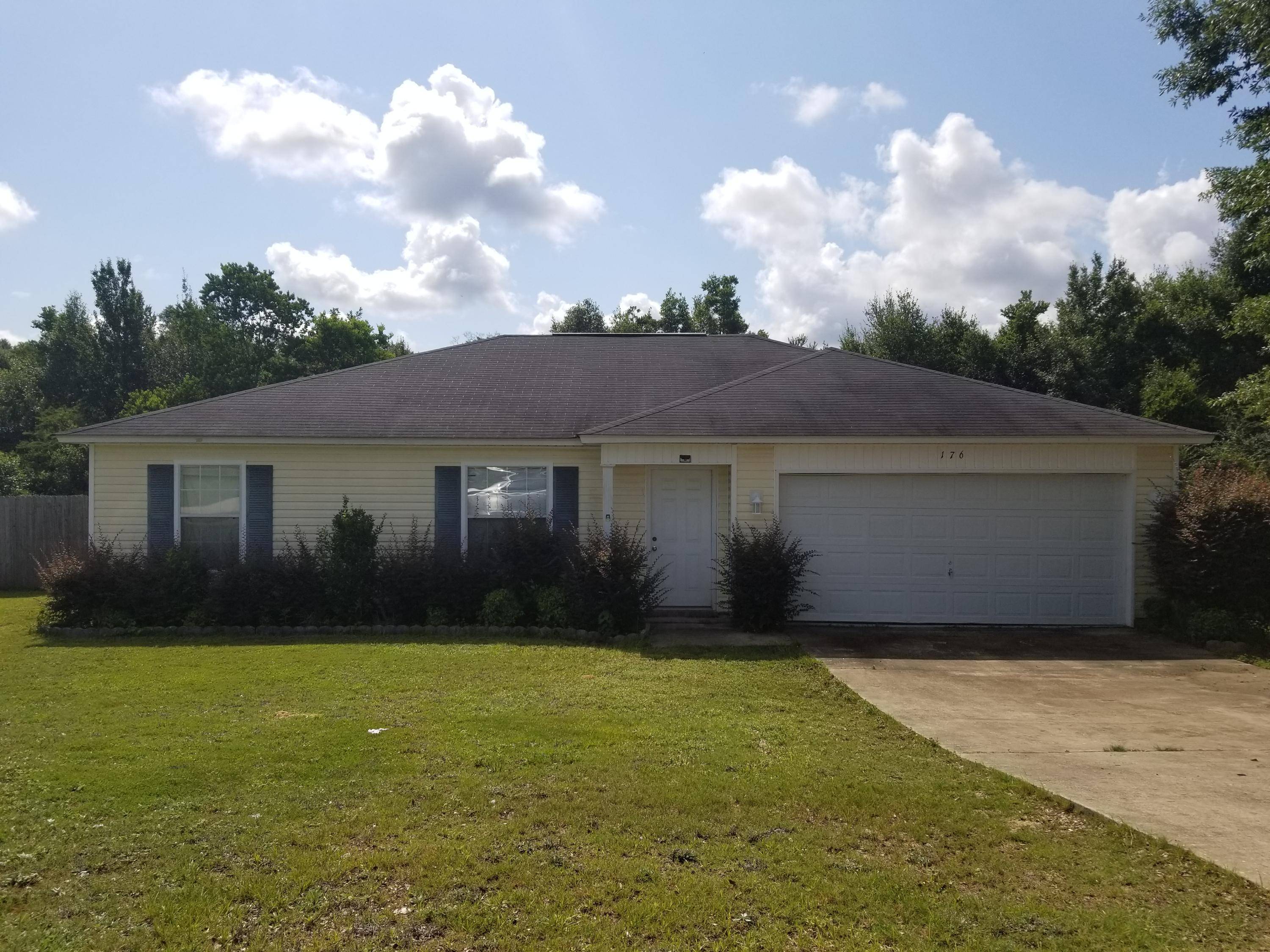 Crestview, FL 32536,176 Cabana Way