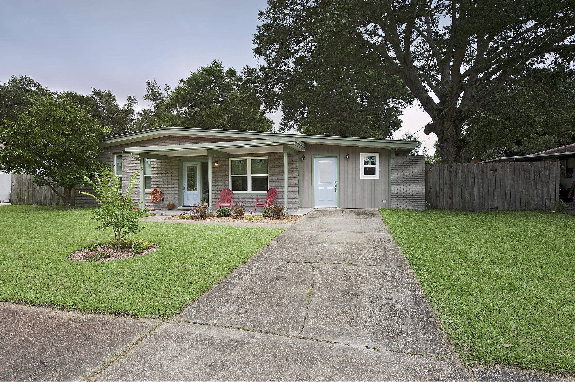 Mary Esther, FL 32569,20 Caswell Circle