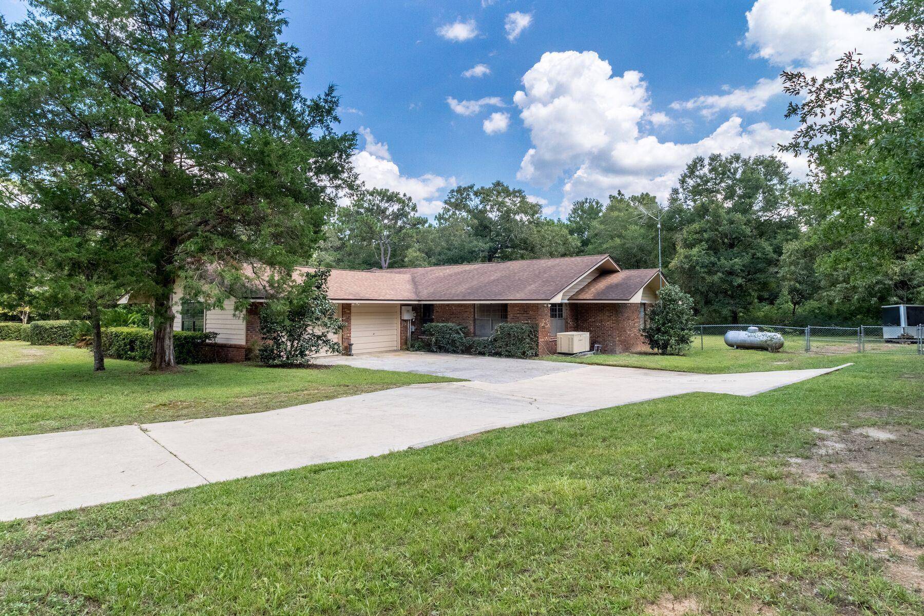 Defuniak Springs, FL 32435,6000 Coy Burgess Loop