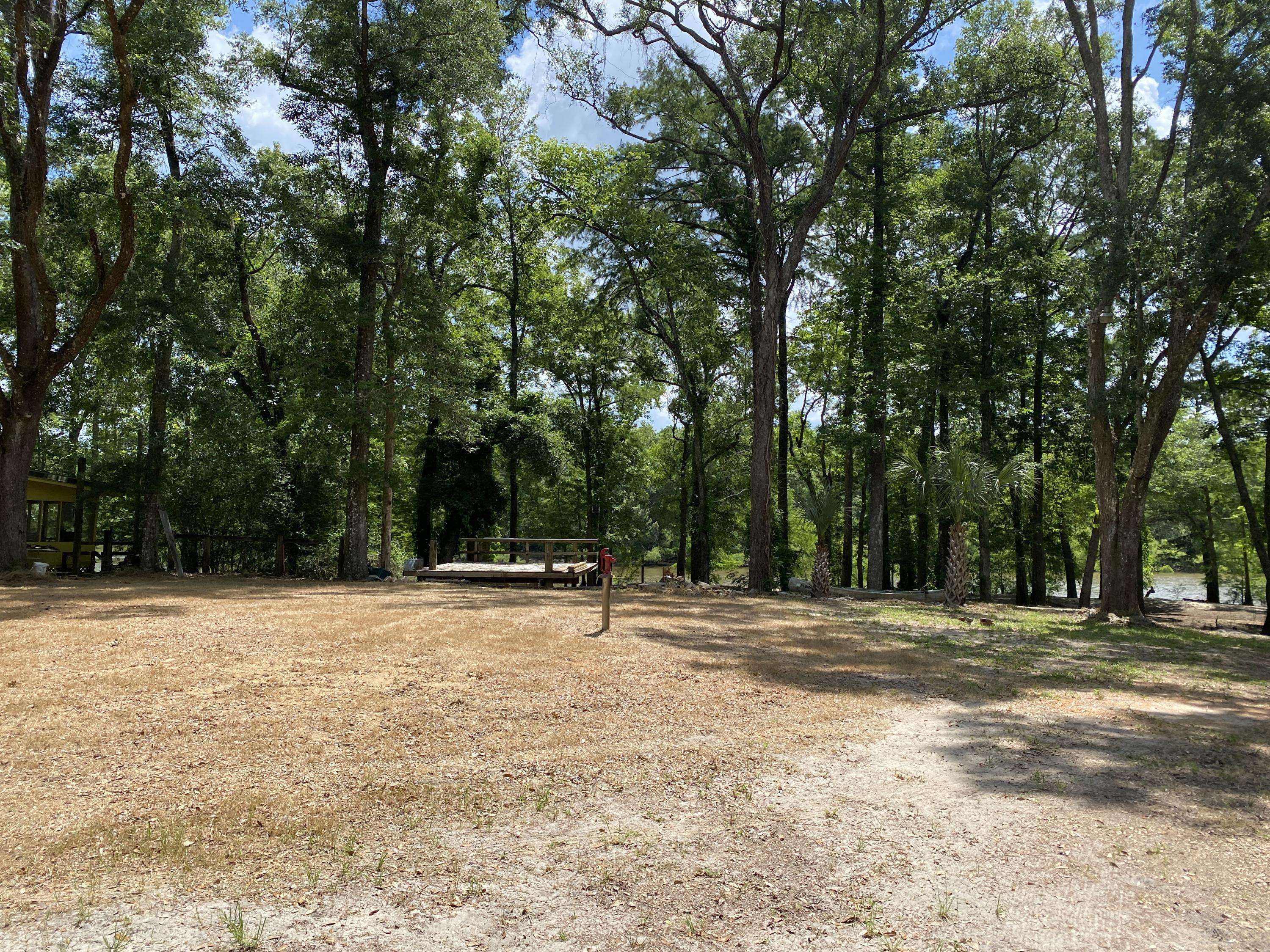 Ponce De Leon, FL 32455,70 River Loop Road