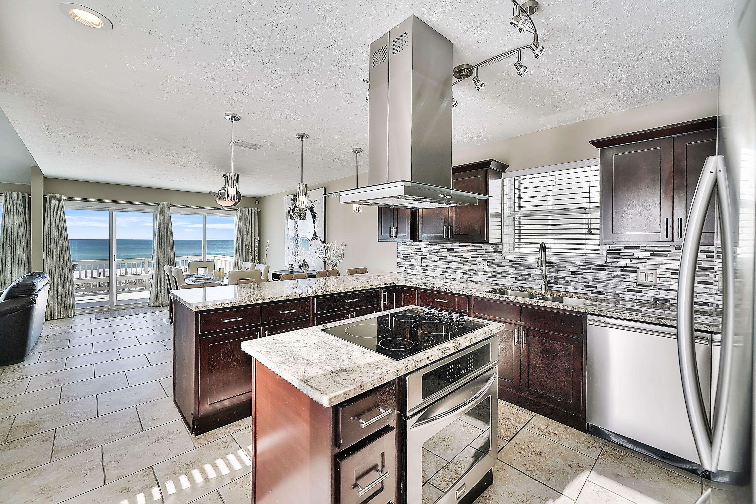 Panama City Beach, FL 32408,6717 Gulf Drive Drive