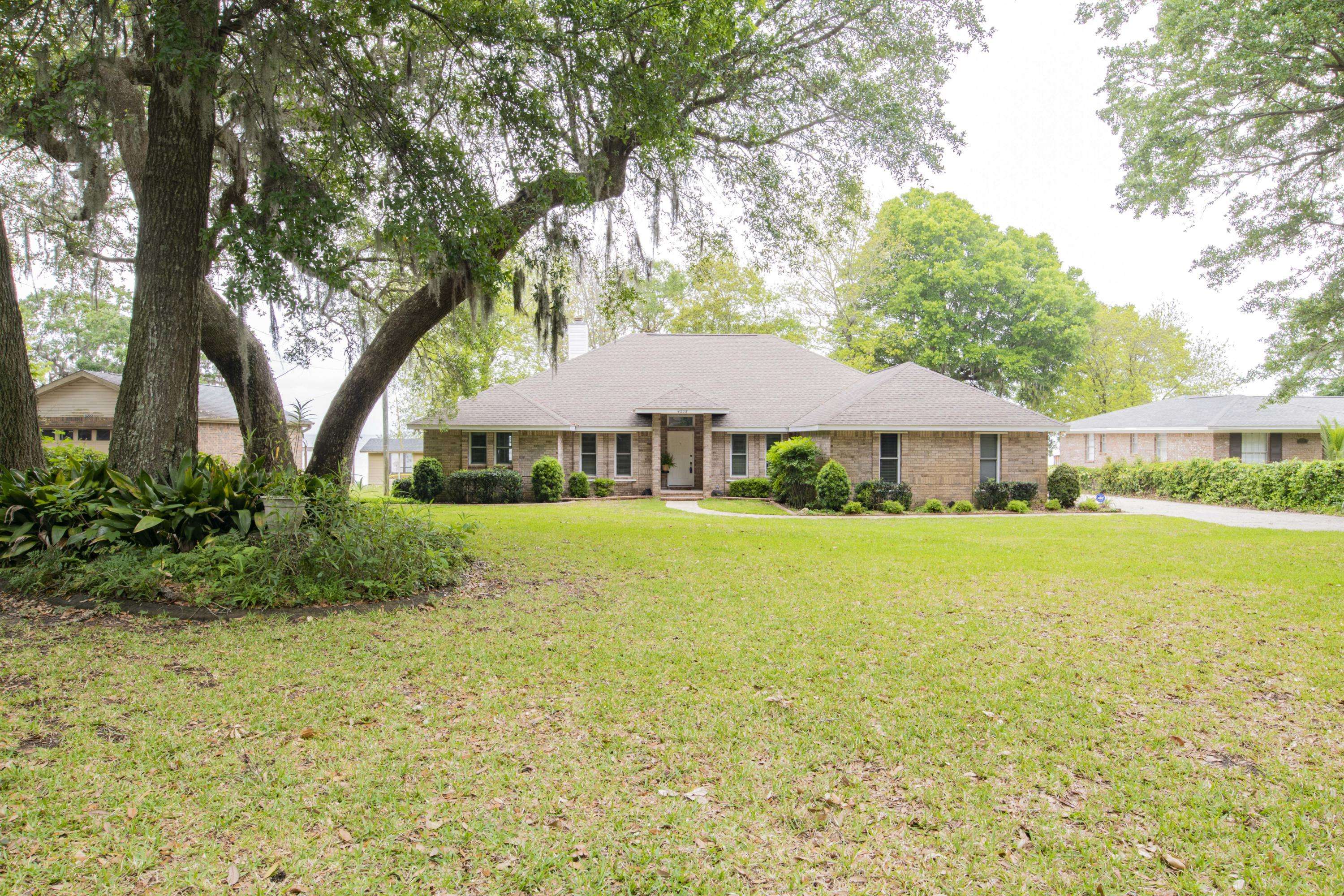 Gulf Breeze, FL 32563,4228 E Sandy Bluff Drive