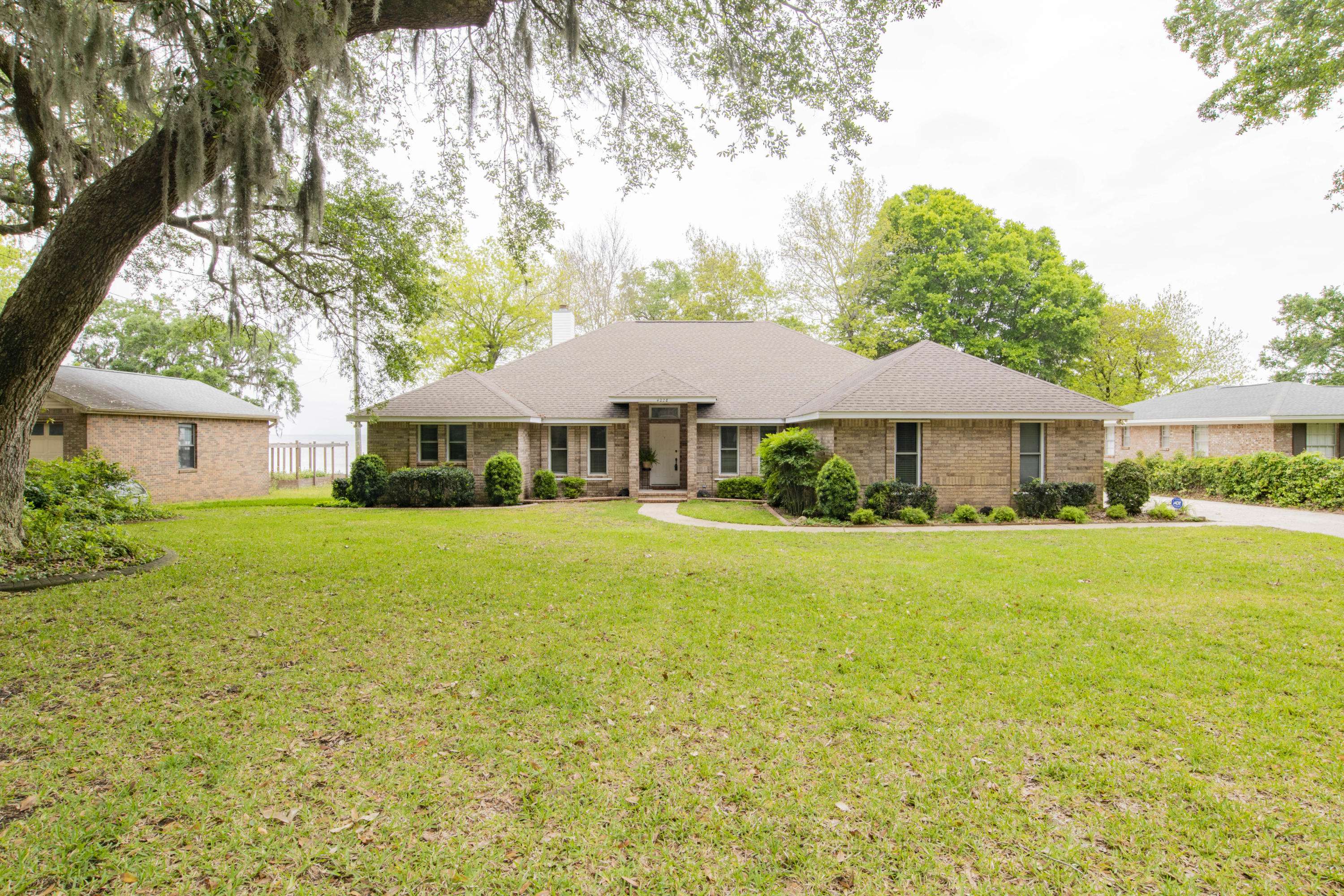 Gulf Breeze, FL 32563,4228 E Sandy Bluff Drive