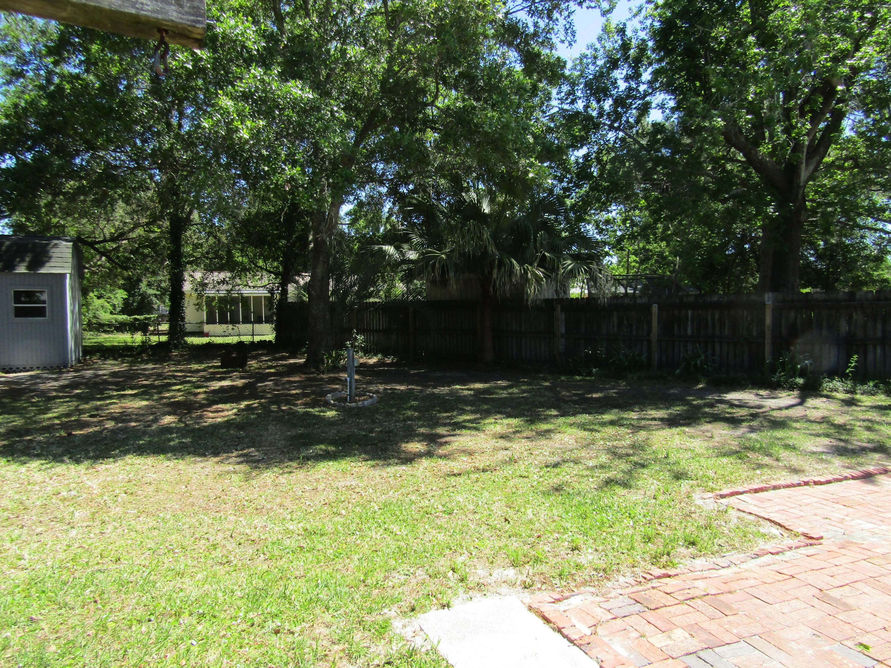 Mary Esther, FL 32569,22 Mary Esther Drive