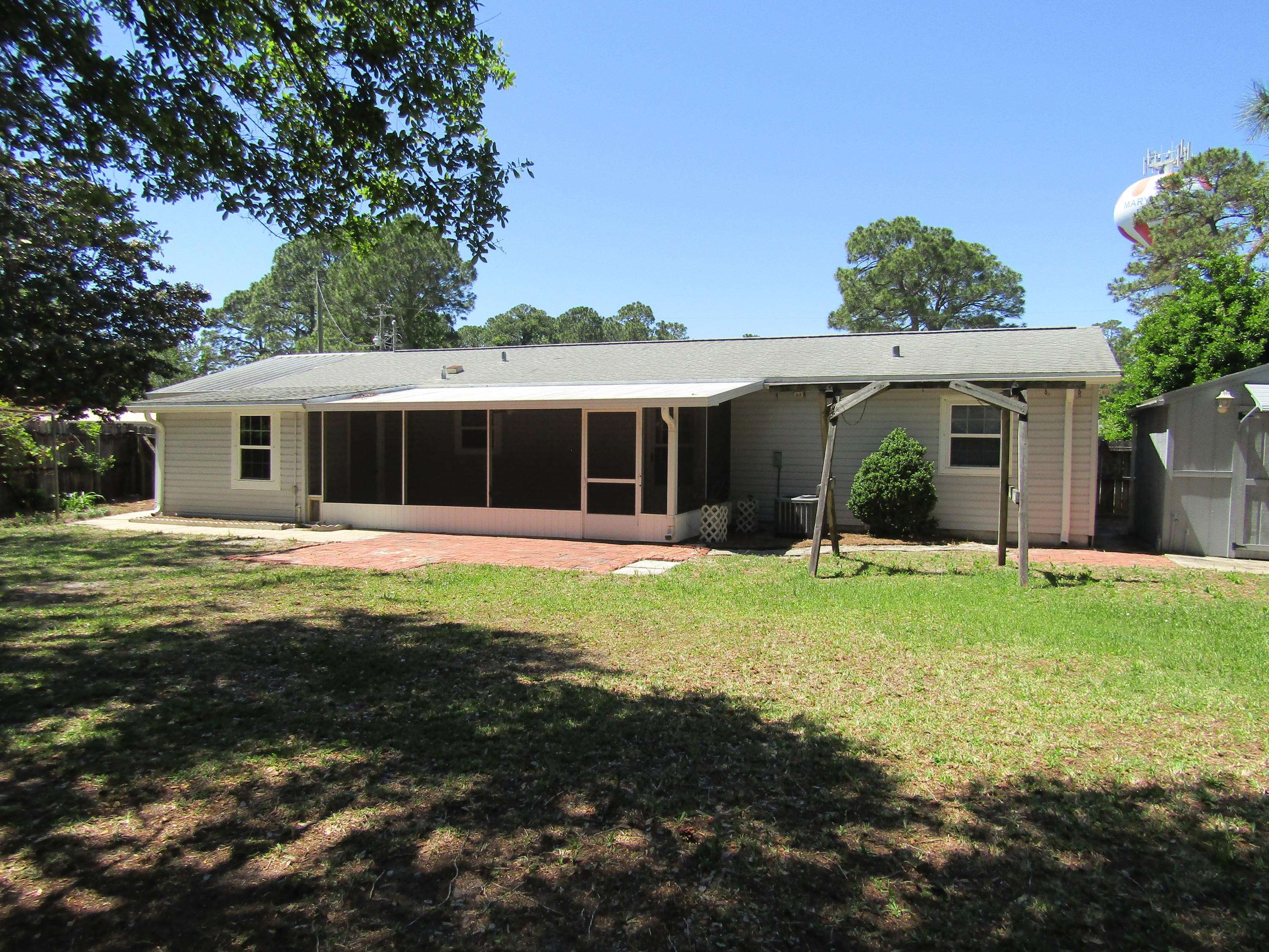 Mary Esther, FL 32569,22 Mary Esther Drive