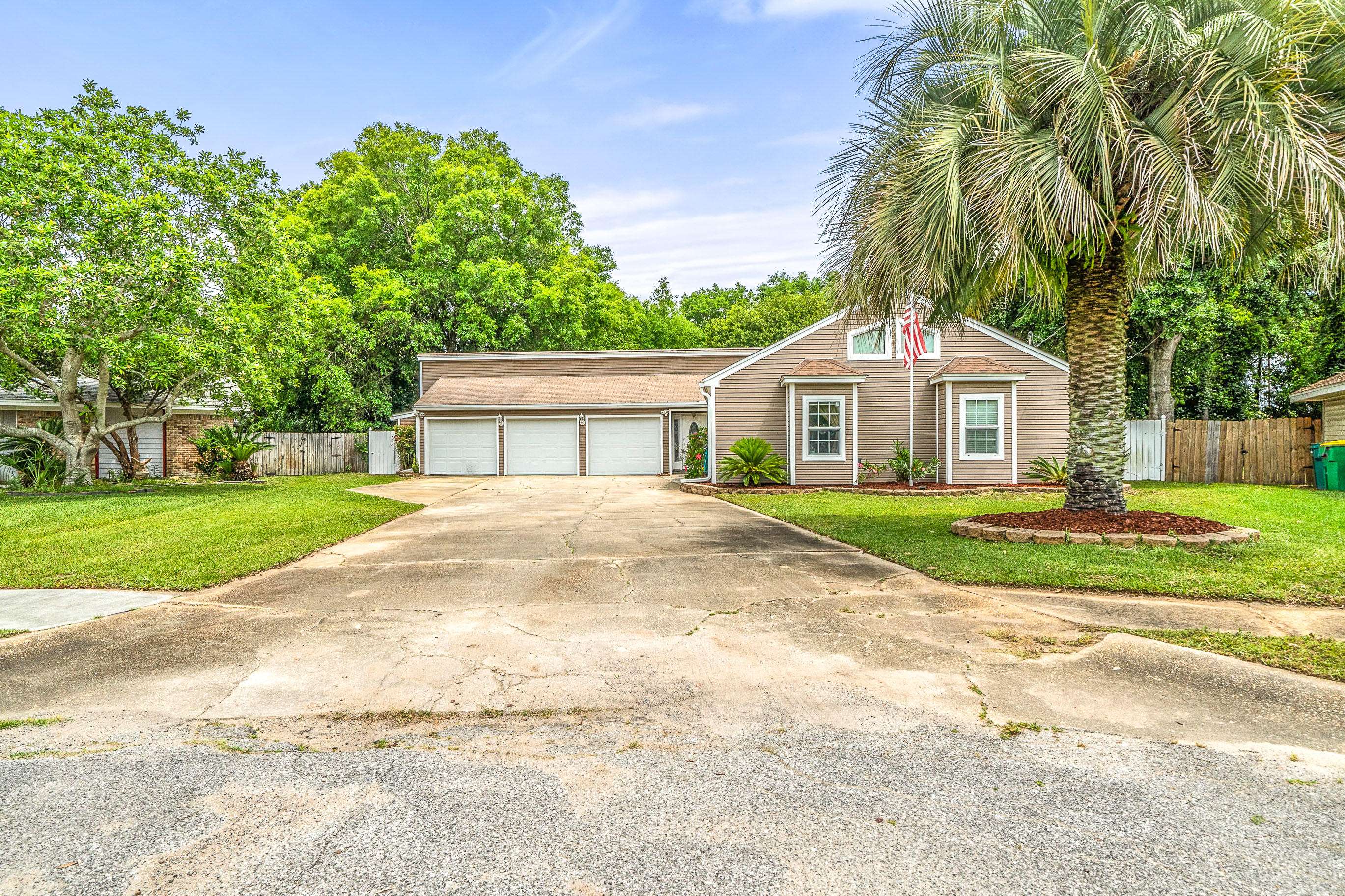 Mary Esther, FL 32569,12 Kingston Court