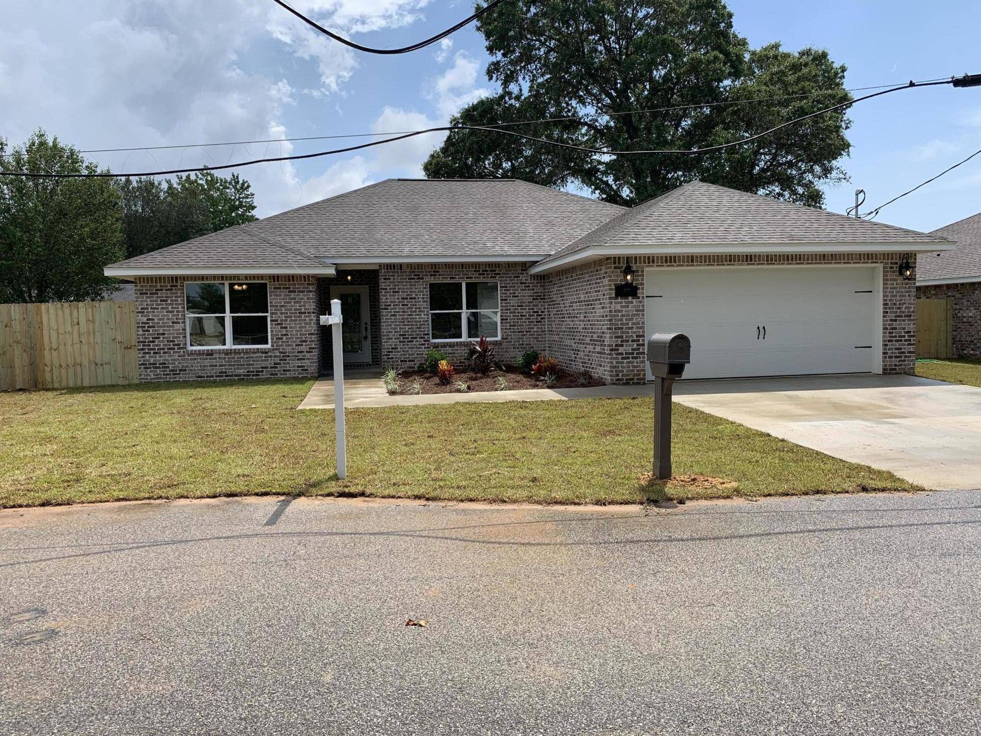 Mary Esther, FL 32569,102 Castle Road