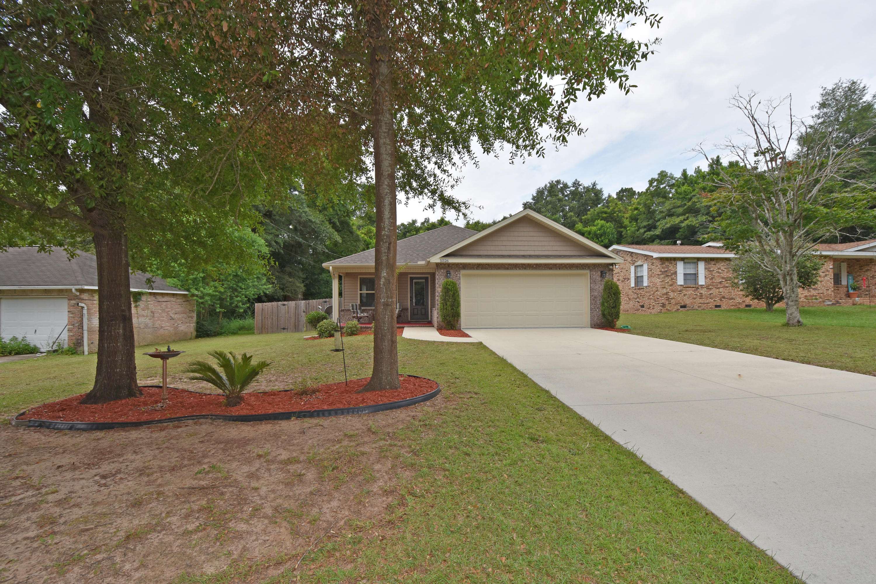 Crestview, FL 32539,5526 Poinsetta Street