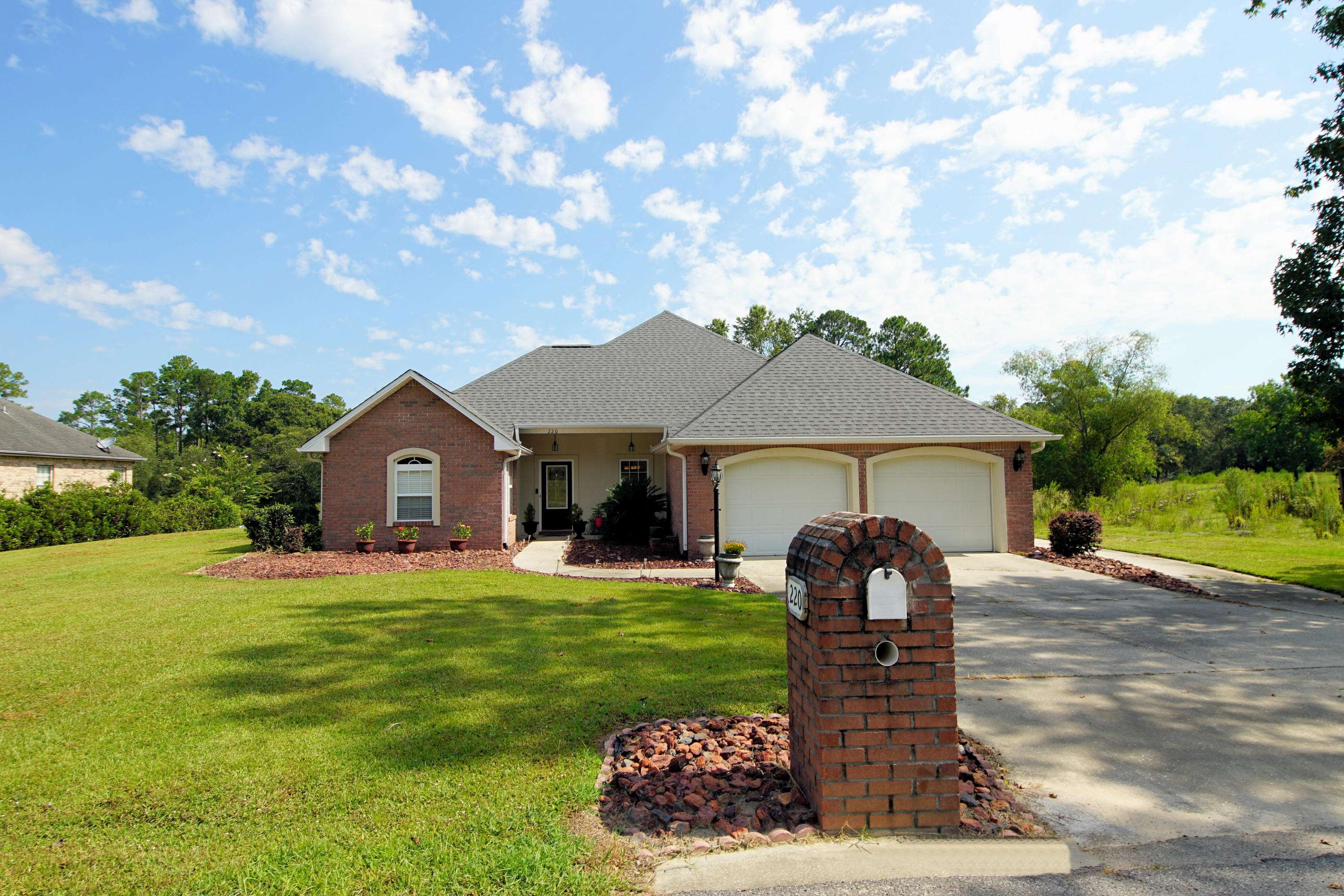 Crestview, FL 32536,220 Country Club Drive