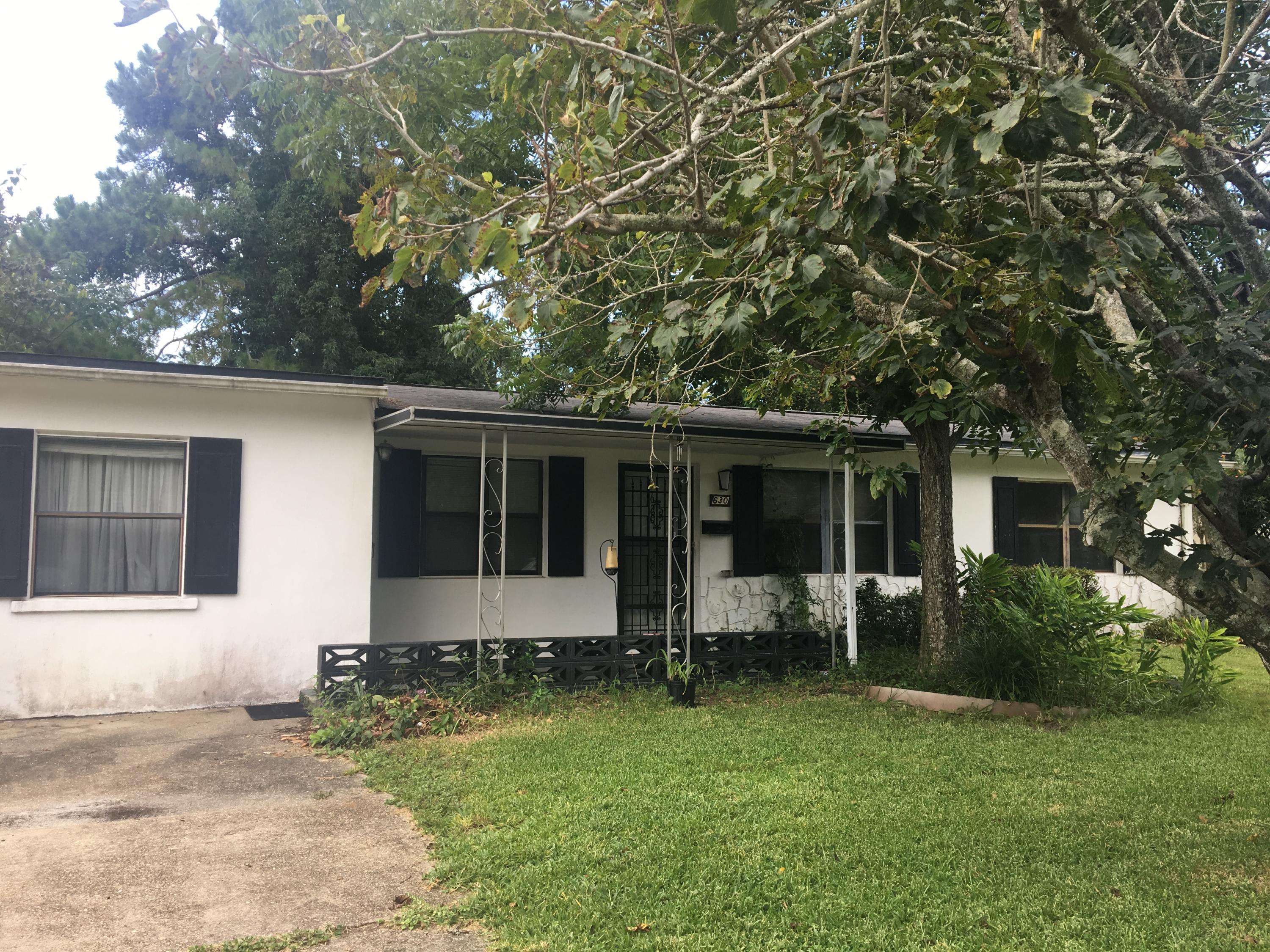 Mary Esther, FL 32569,630 Bryn Mawr Boulevard