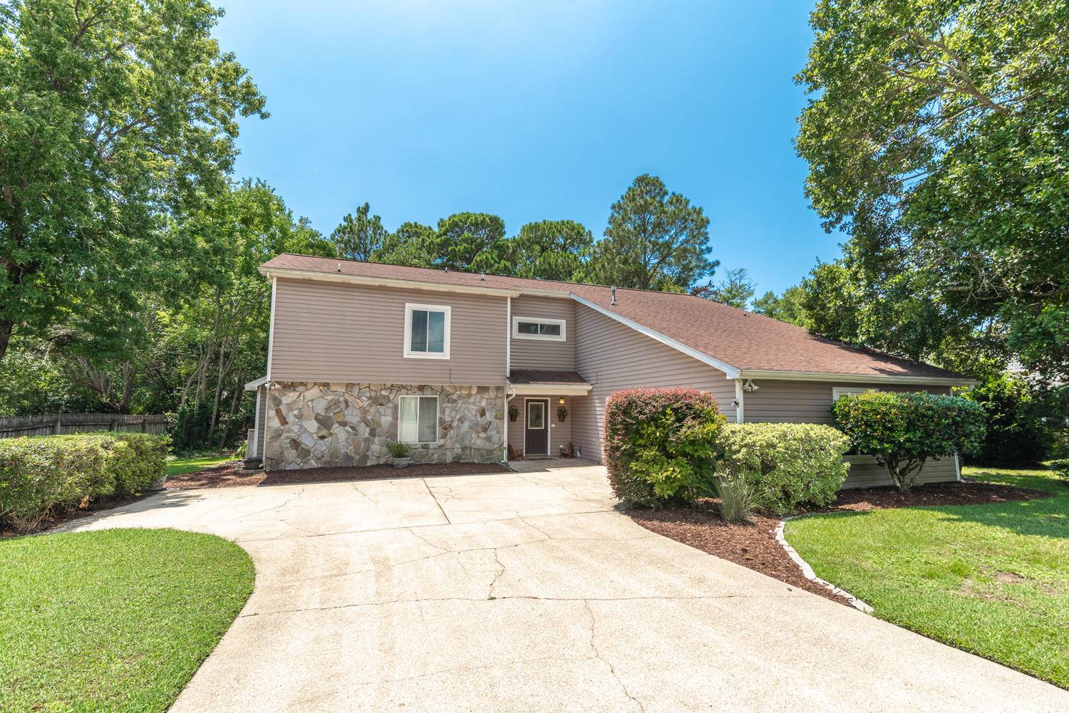 Mary Esther, FL 32569,41 Ridgelake Drive